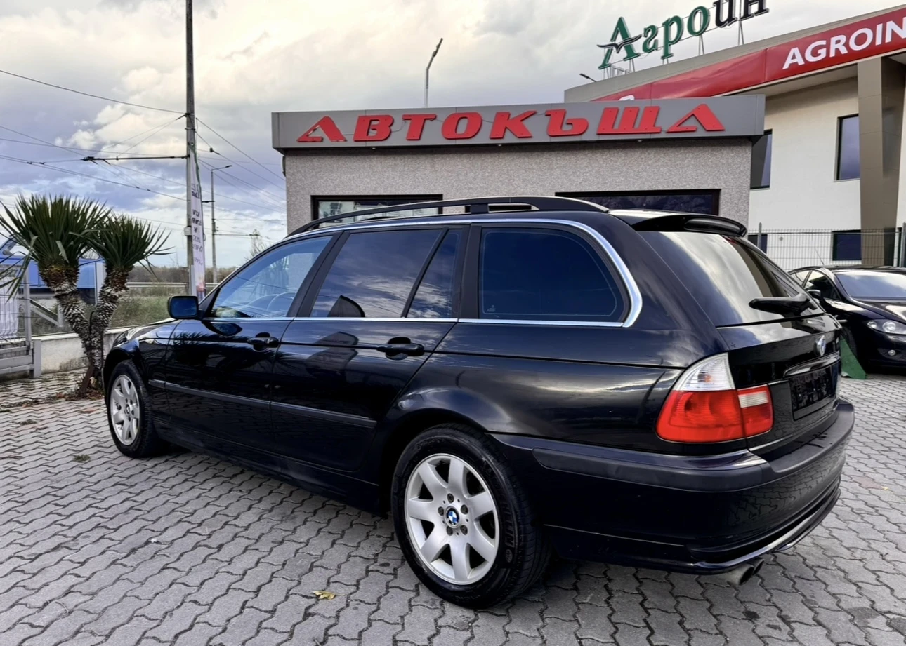 BMW 325 Xi / 4x4 - изображение 4