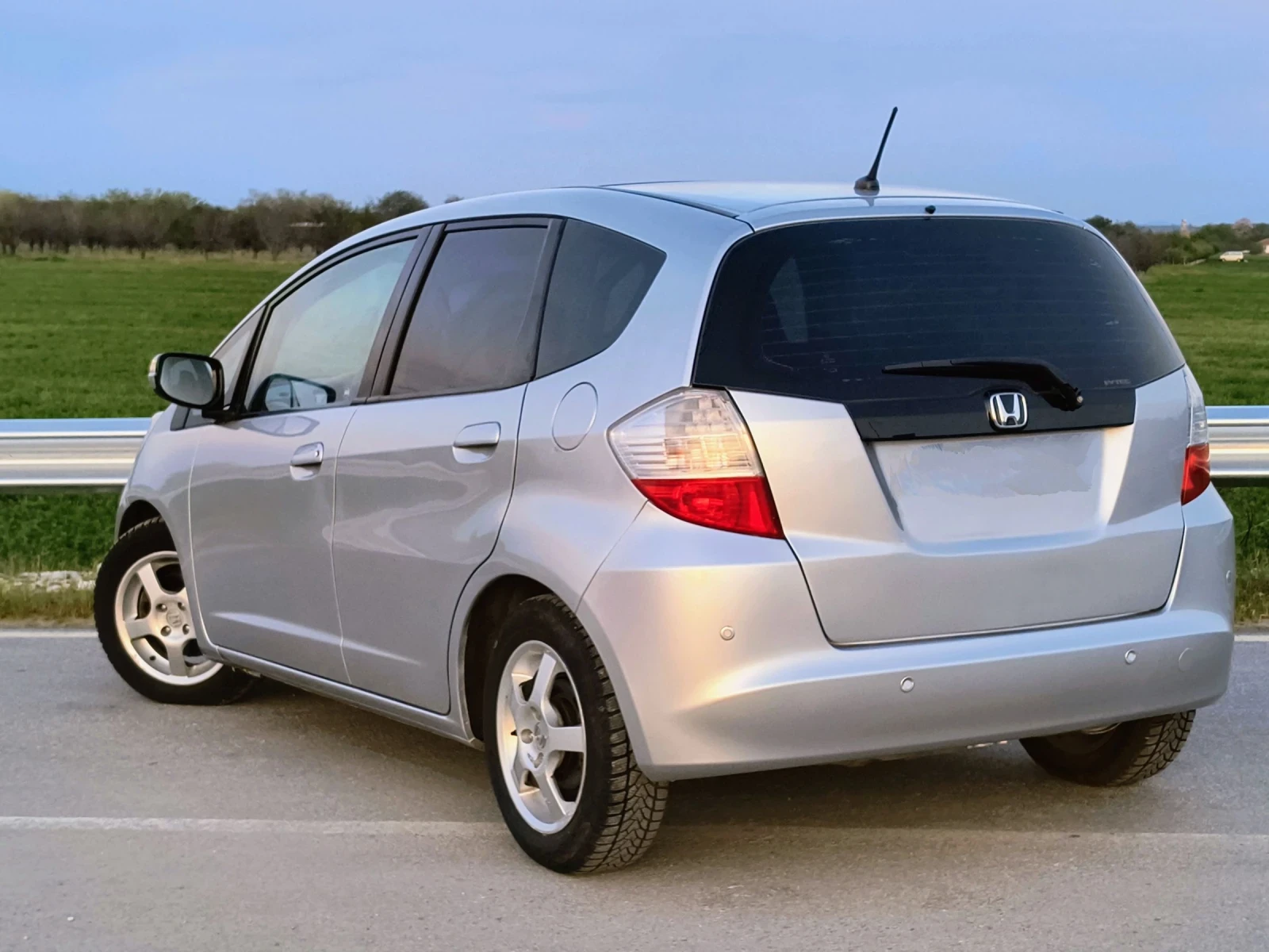 Honda Jazz 1.4i 100к.с - изображение 4