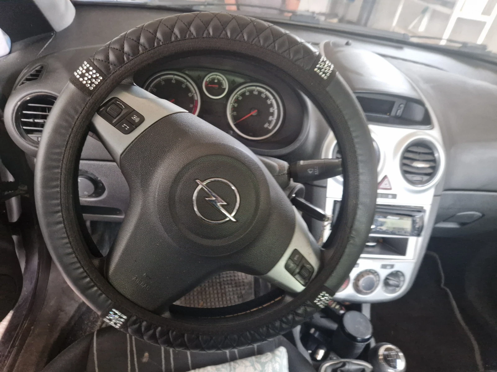 Opel Corsa  - изображение 6