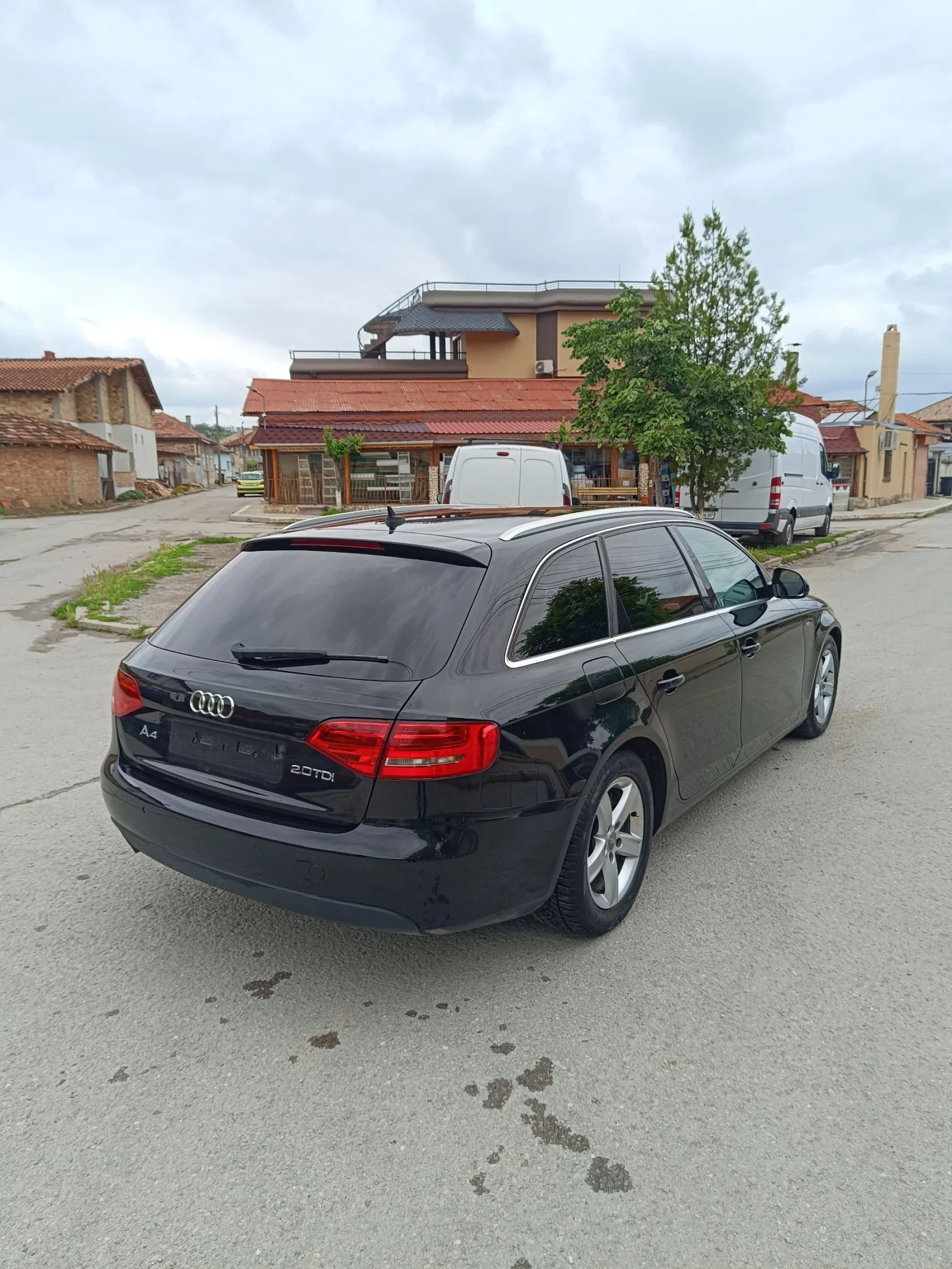 Audi A4 2.0TDI S-Line Автоматик  - изображение 5