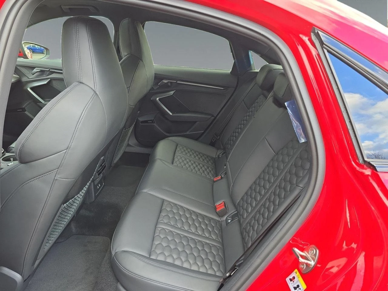 Audi Rs3 2.5 TFSI/FACELIFT/SONOS/PANO/MATRIX/BLACK OPTIC/ - изображение 10