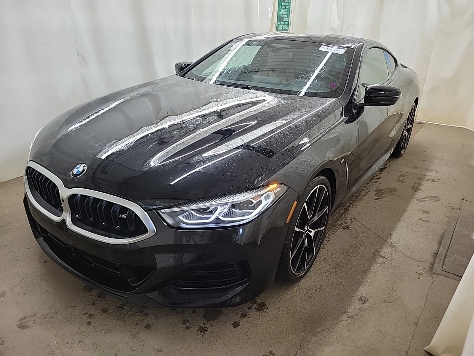 BMW 850 XDRIVE * * 17K KM * * CARFAX * * АВТО КРЕДИТ * *  - изображение 2