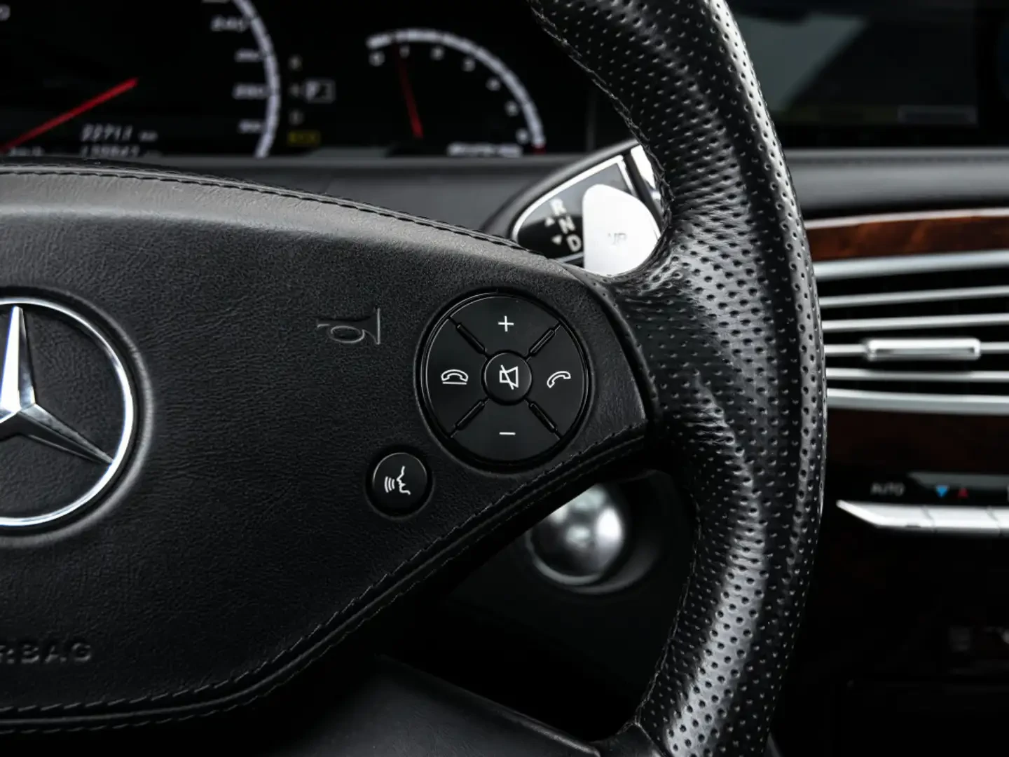 Mercedes-Benz CL 63 AMG DISTRONIC/ALCANTARA/KEYLESS | Mobile.bg   9