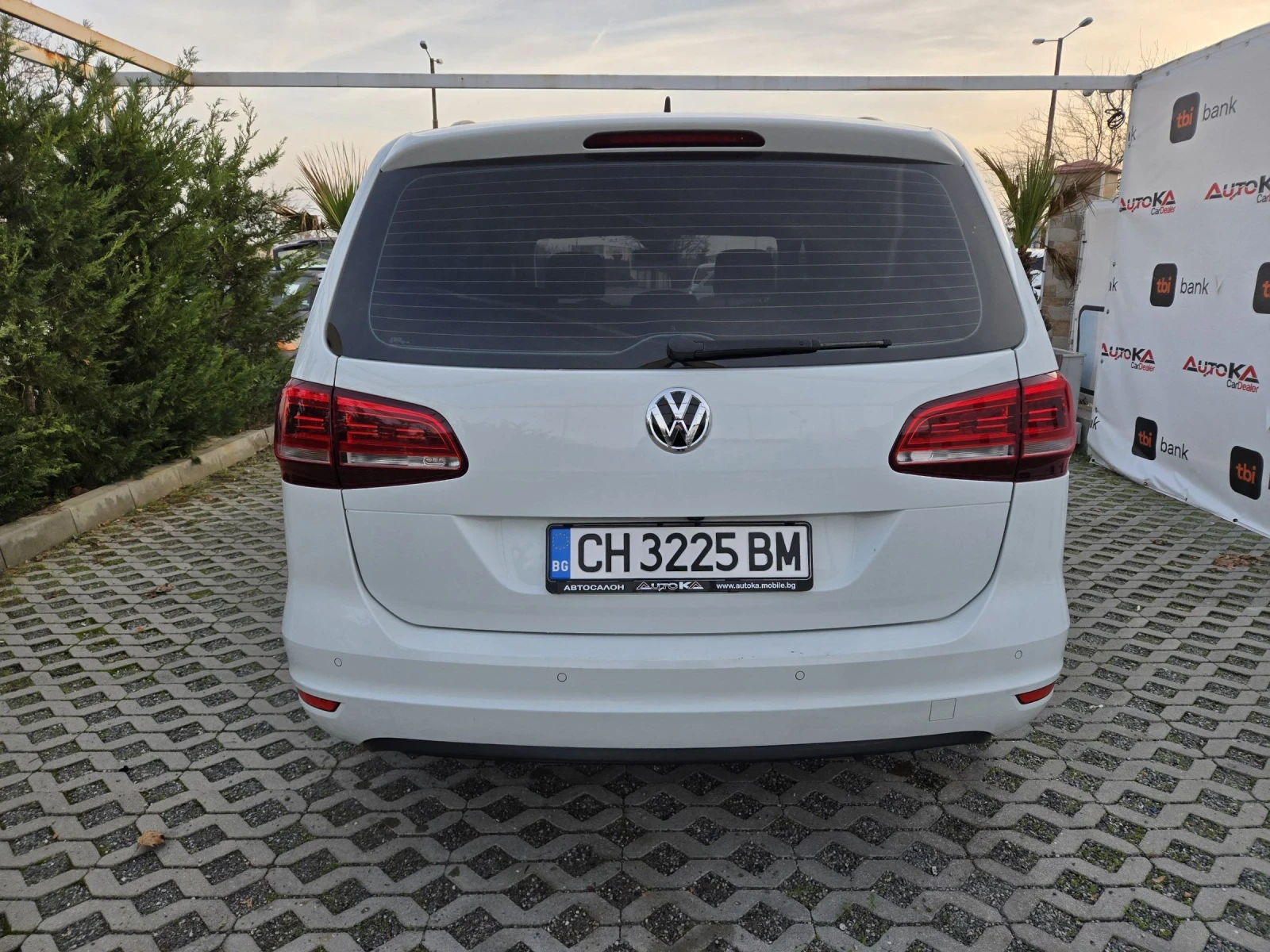 VW Sharan 2.0TDI-150кс= 7МЕСТА= АВТОМАТ= ДИСТРОНИК= LED - изображение 4