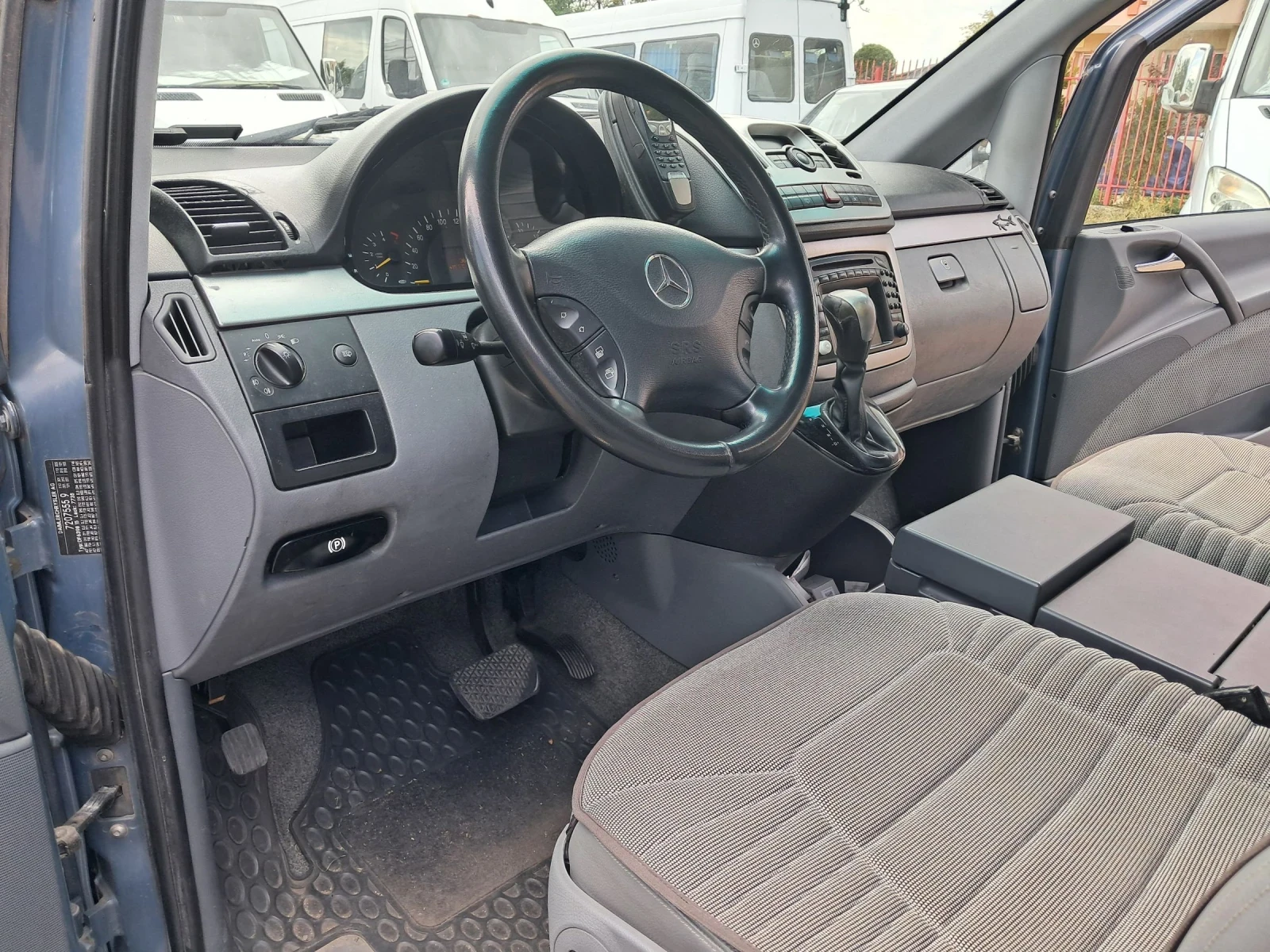 Mercedes-Benz Viano 2.2 Extralang 6 местен, снимка 8 - Автомобили и джипове - 53738916