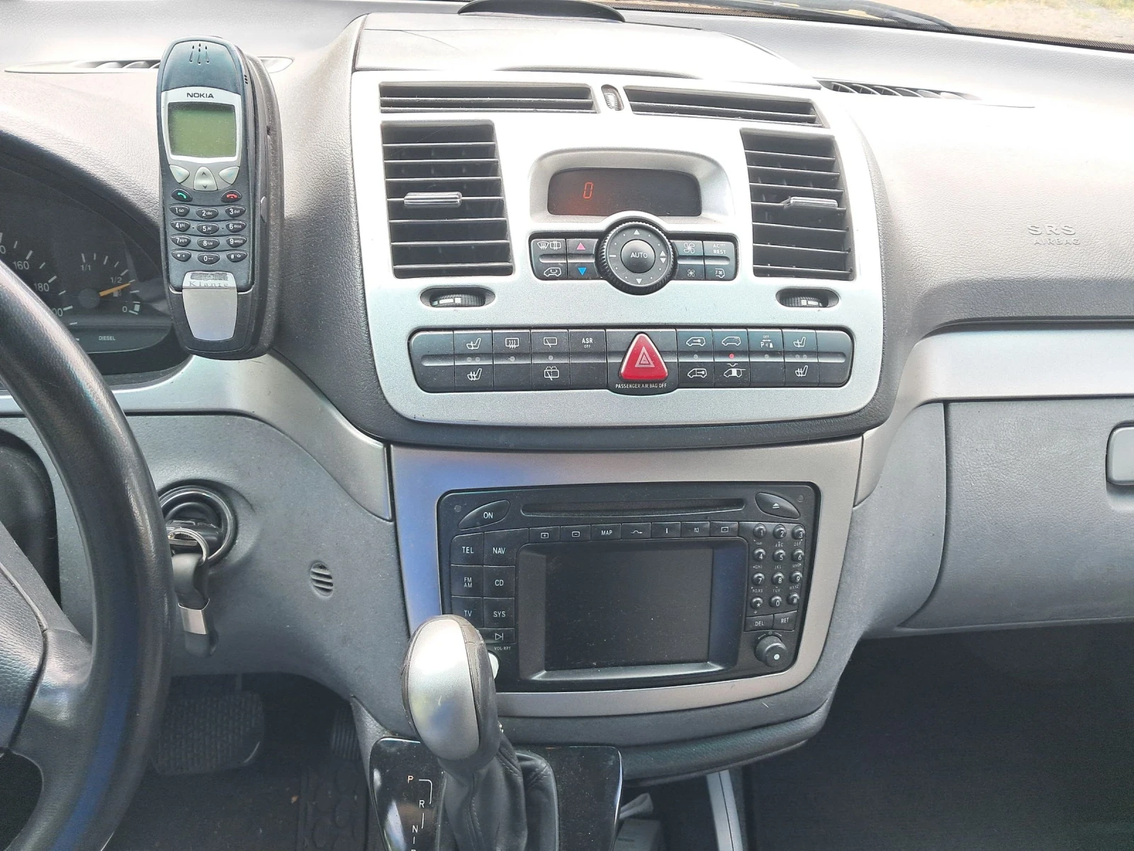 Mercedes-Benz Viano 2.2 Extralang 6 местен, снимка 9 - Автомобили и джипове - 53738916