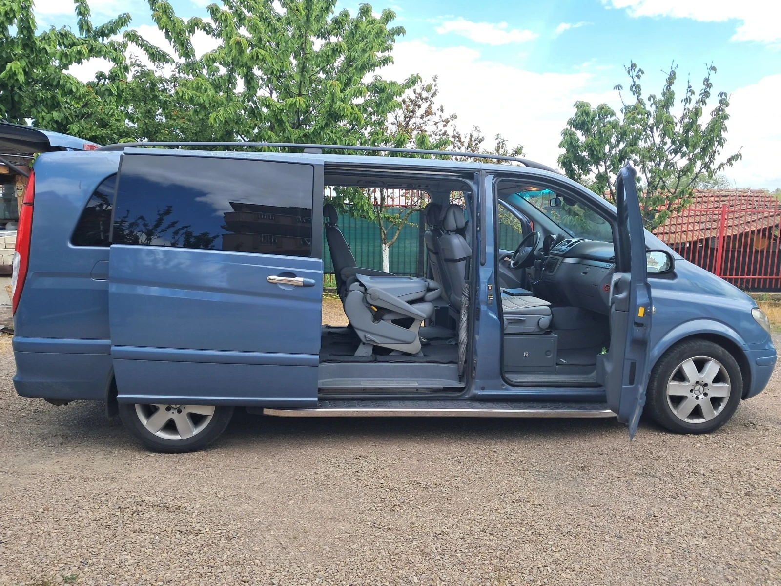 Mercedes-Benz Viano 2.2 Extralang 6 местен, снимка 2 - Автомобили и джипове - 53738916