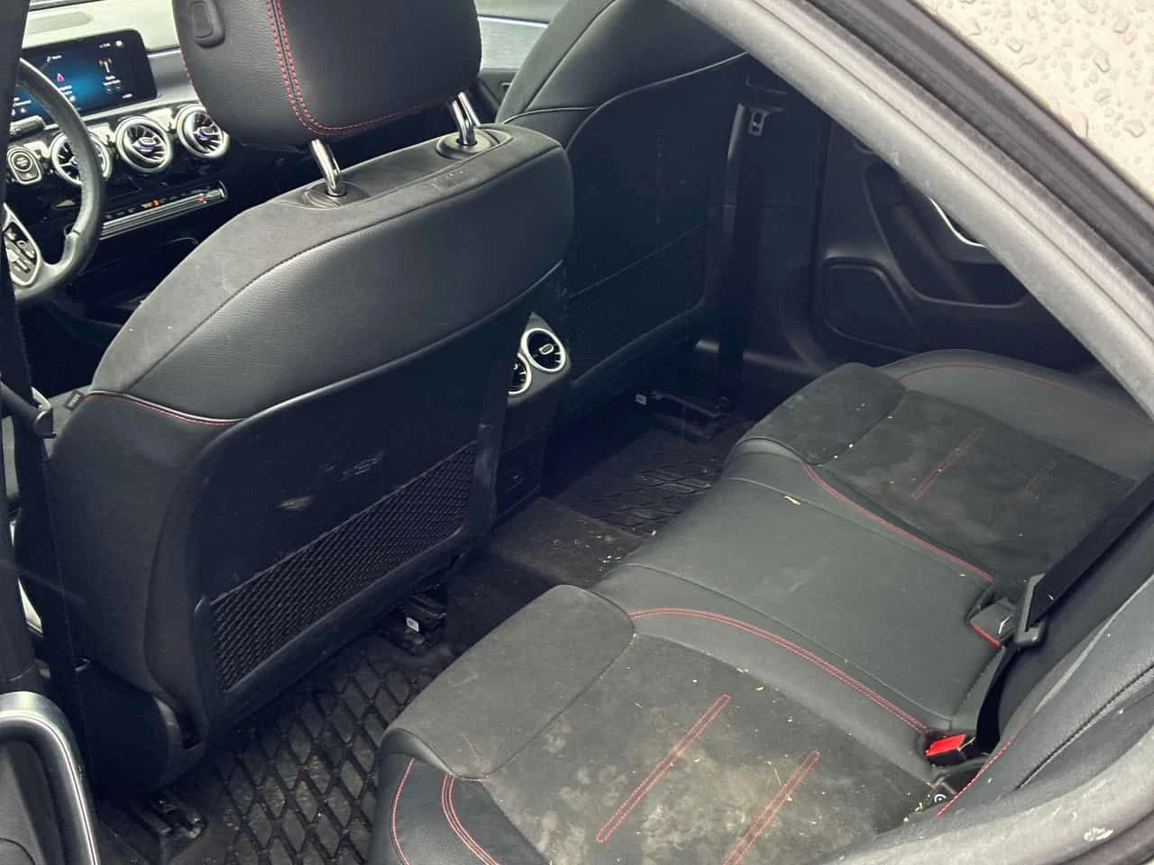 Mercedes-Benz A 220 * CARFAX * KEYLESS * PANO, снимка 12 - Автомобили и джипове - 53802141