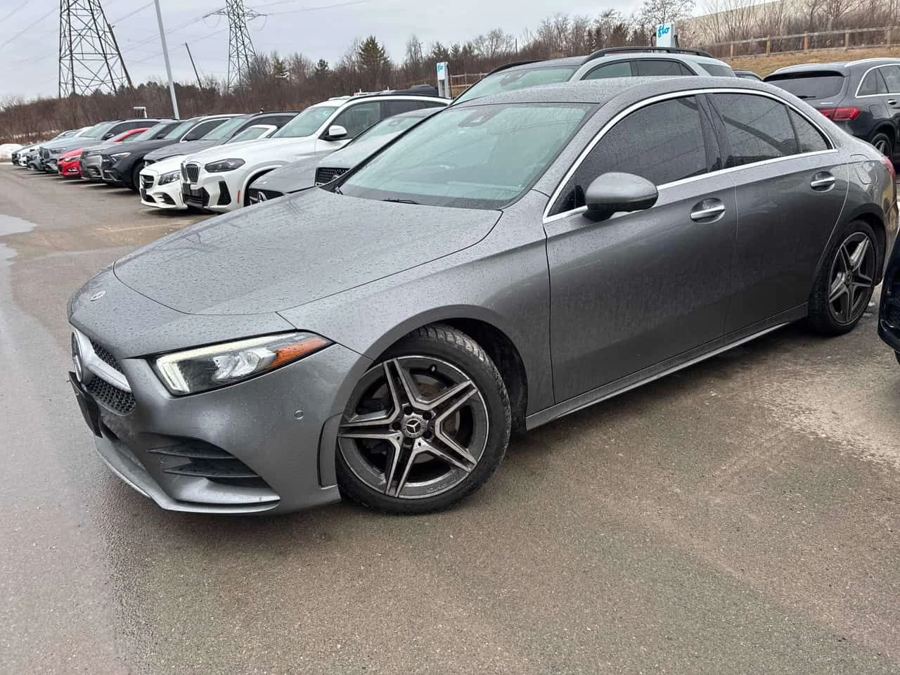 Mercedes-Benz A 220 * CARFAX * KEYLESS * PANO, снимка 3 - Автомобили и джипове - 53802141