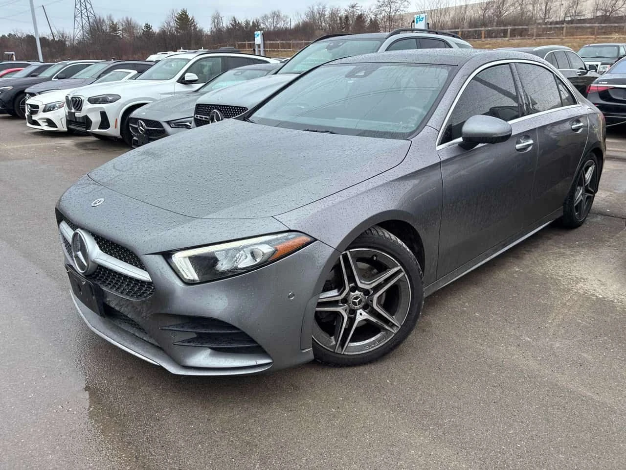 Mercedes-Benz A 220 * CARFAX * KEYLESS * PANO