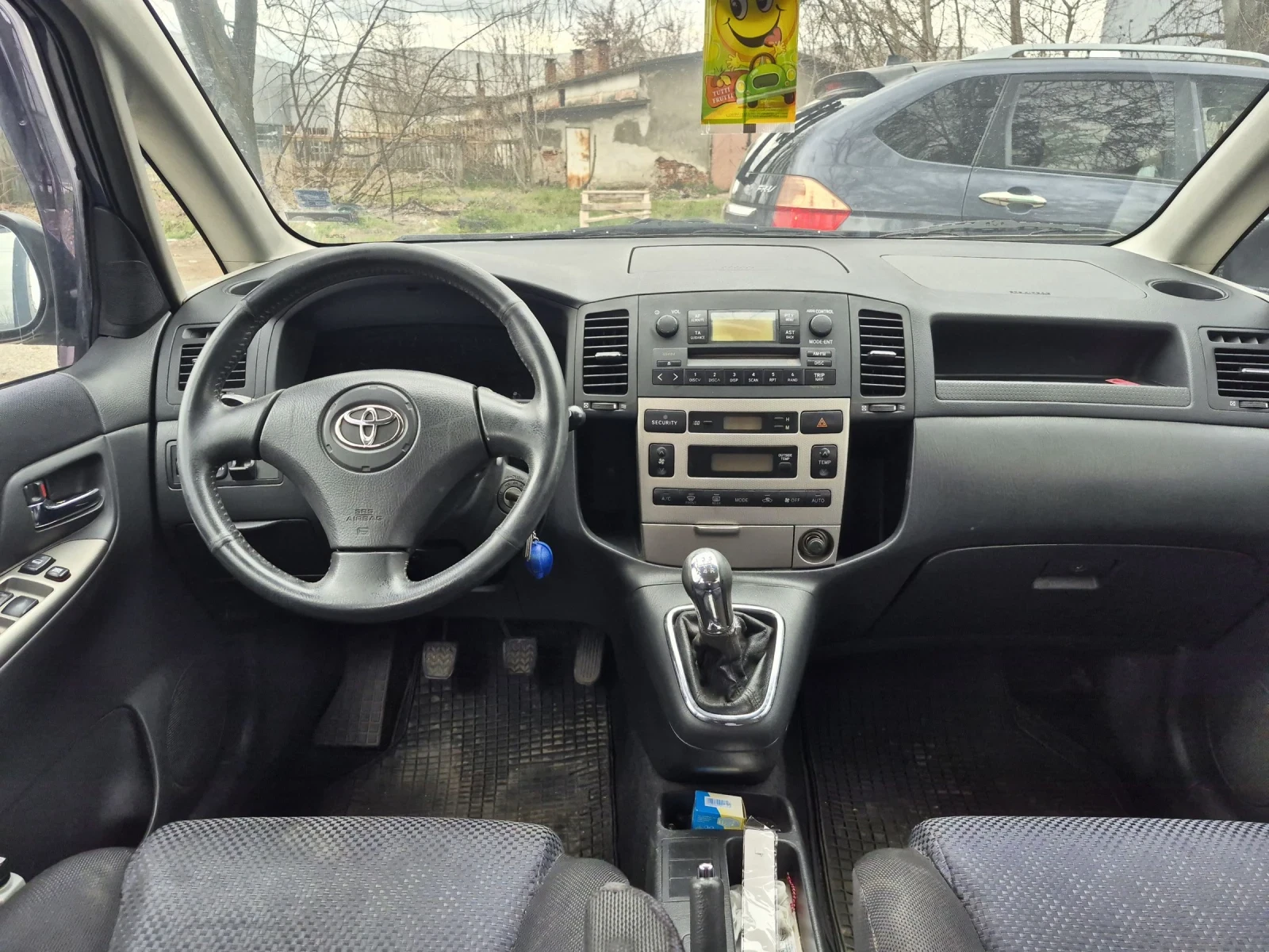 Toyota Corolla verso, снимка 5 - Автомобили и джипове - 53990790