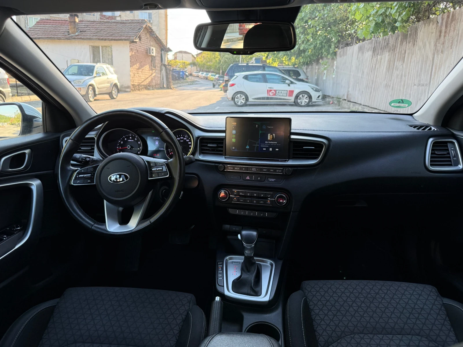 Kia Ceed 1.4T 7DCT, снимка 11 - Автомобили и джипове - 54313791