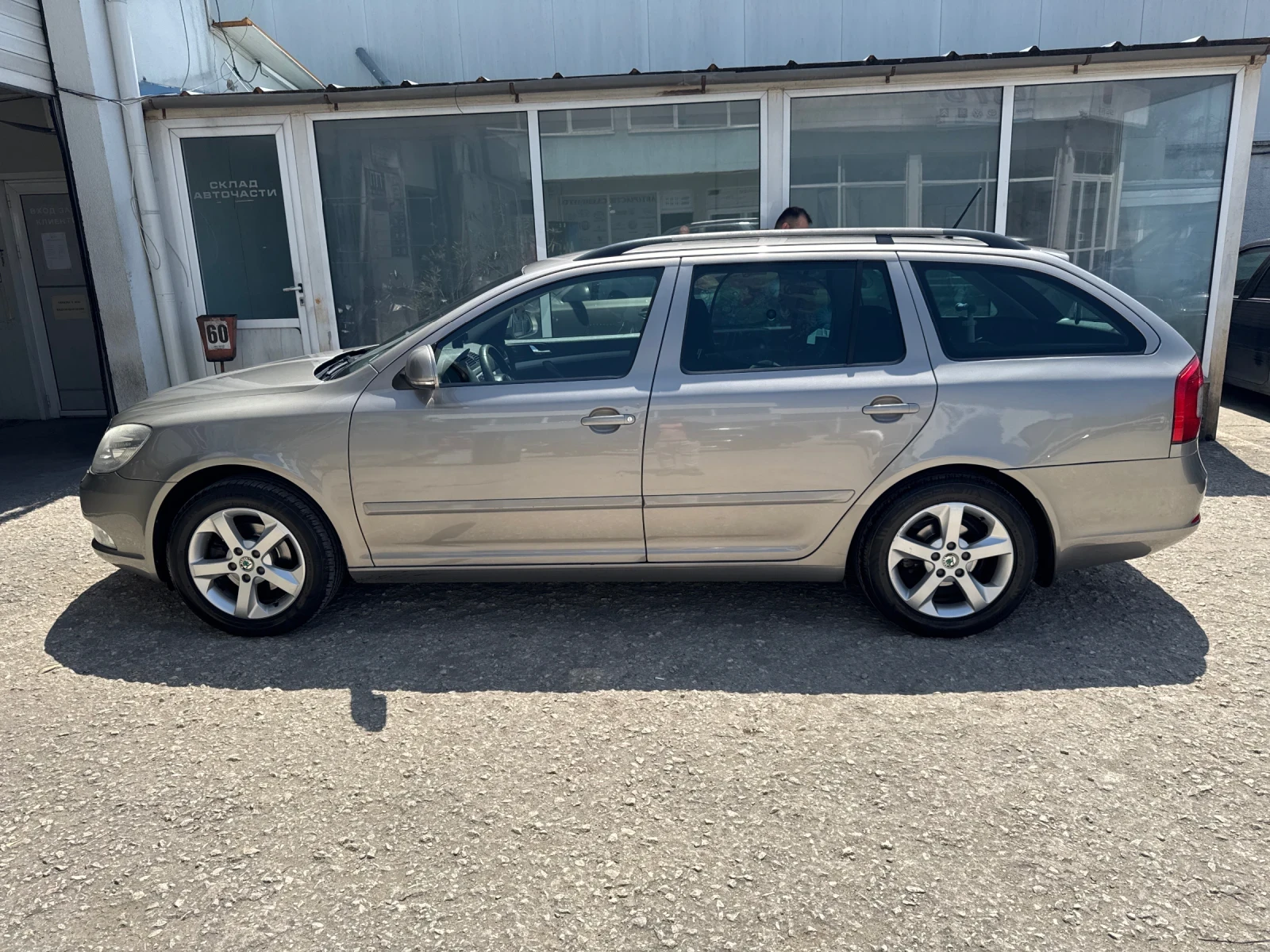 Skoda Octavia 1.6 TDI 105к.с., снимка 7 - Автомобили и джипове - 54467003