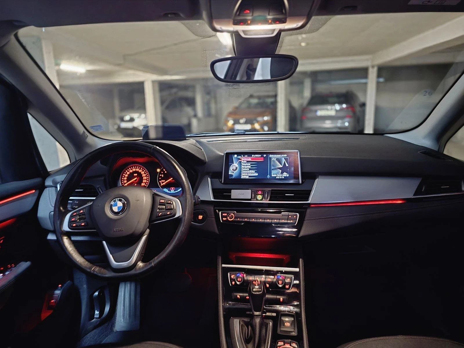 BMW 225 Plug in, снимка 15 - Автомобили и джипове - 54479844