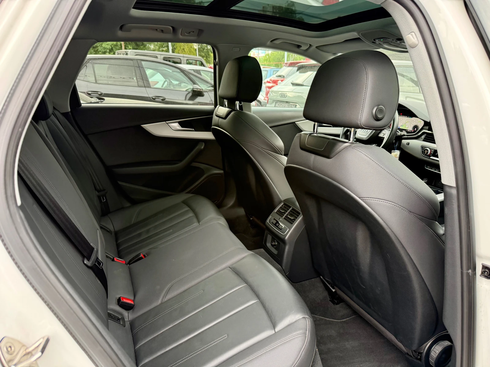 Audi A4 Allroad 40 TDI, снимка 15 - Автомобили и джипове - 54606094