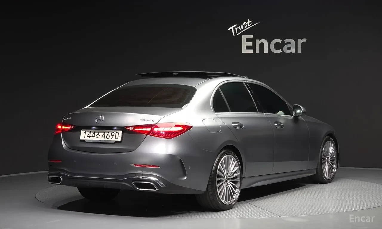 Mercedes-Benz C 300 4MATIC* AMG Line* 360* Brum* Pano* HUD* Подгрев* , снимка 3 - Автомобили и джипове - 55753450