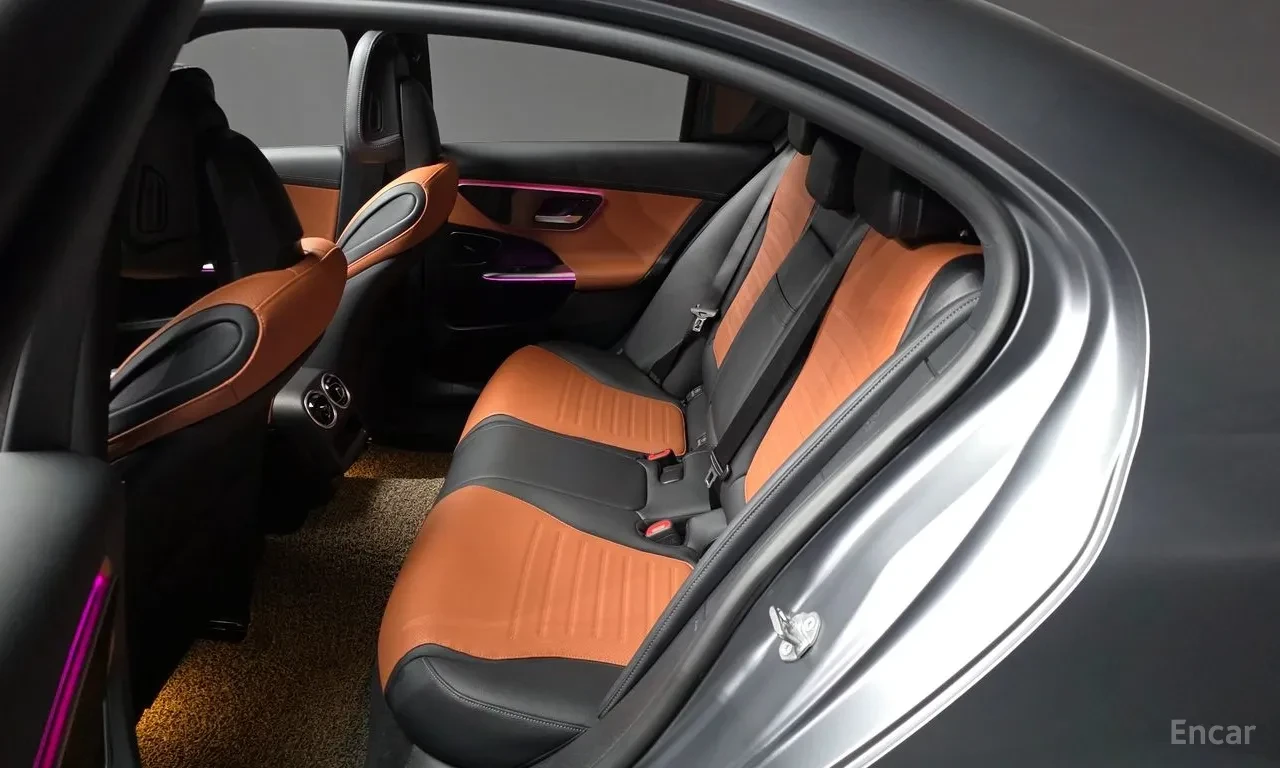 Mercedes-Benz C 300 4MATIC* AMG Line* 360* Brum* Pano* HUD* Подгрев* , снимка 11 - Автомобили и джипове - 55753450