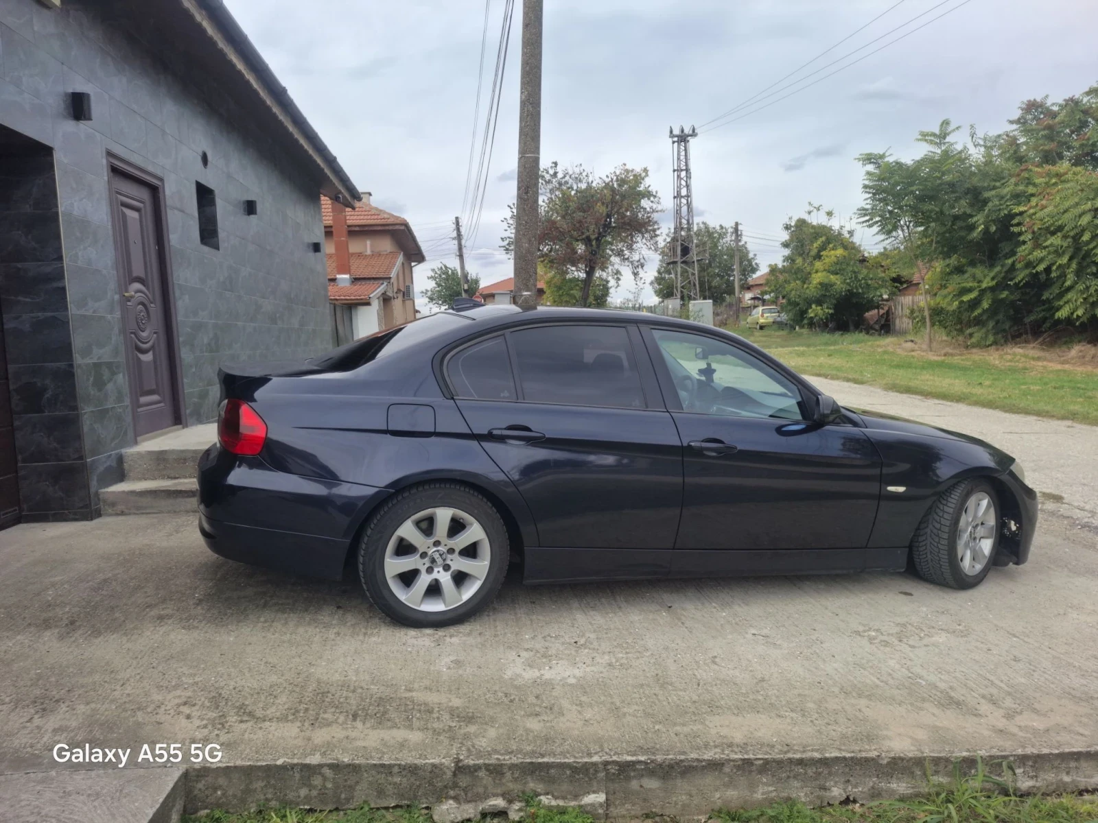 BMW 318 318d (E90), снимка 6 - Автомобили и джипове - 56244119