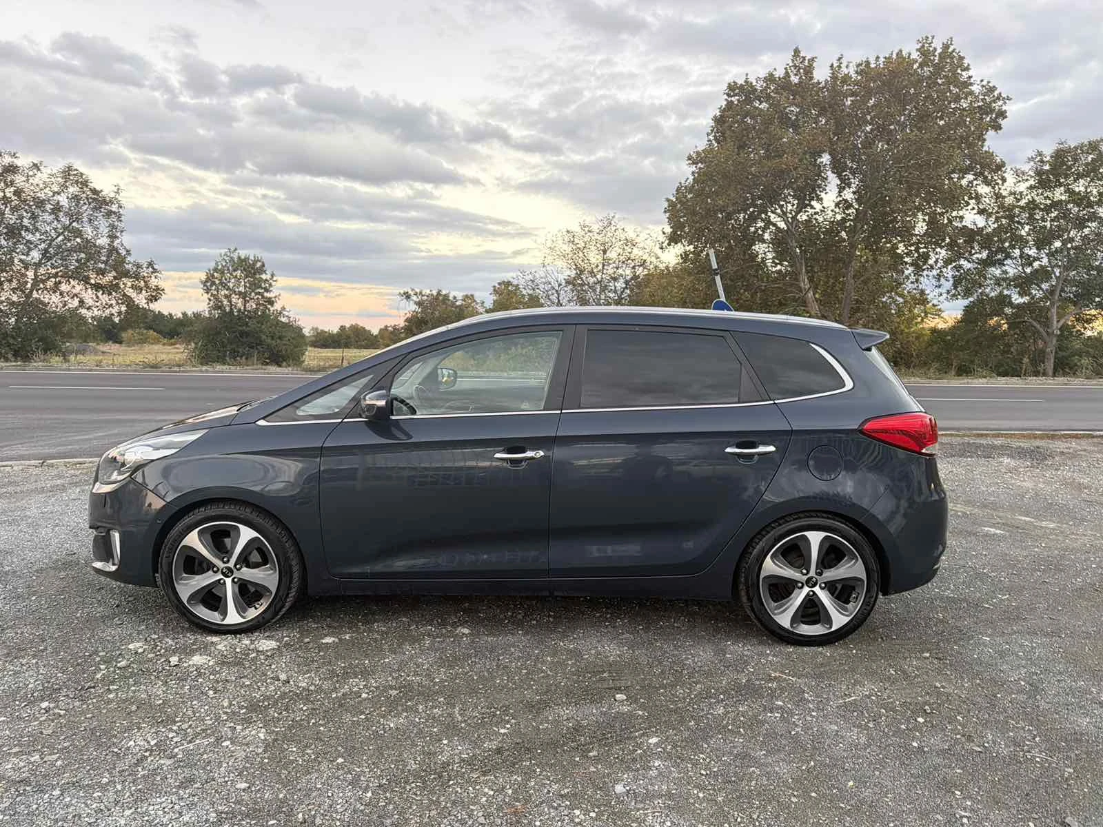 Kia Carens 1.7-136 �� ���������, ����, ����, �������� ���� 5J | Mobile.bg � ����������� 8