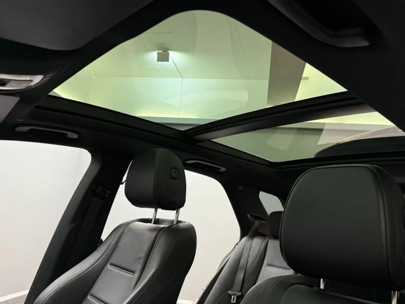 Mercedes-Benz GLE 400 4MATIC/330HP/AMG/PANO/HUD/AIRM./BURM/AHK/CAM/231g, снимка 14 - Автомобили и джипове - 51525482