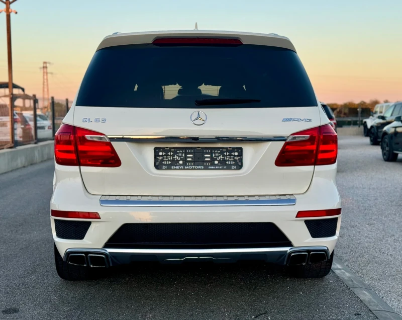 Mercedes-Benz GL 63 AMG designo, снимка 5 - Автомобили и джипове - 51530373