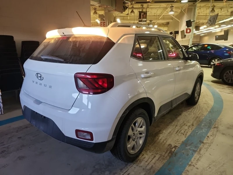 Hyundai Venue * PREFERRED * CARFAX * ЦЕНА ДО БГ, снимка 3 - Автомобили и джипове - 53445545