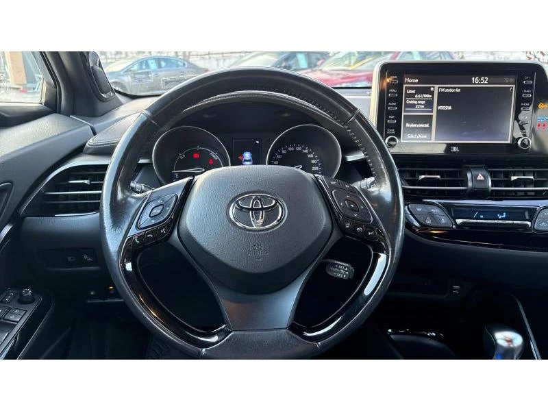 Toyota C-HR 1.8 HYB 2WD CVT CLASSY, снимка 13 - Автомобили и джипове - 53354946
