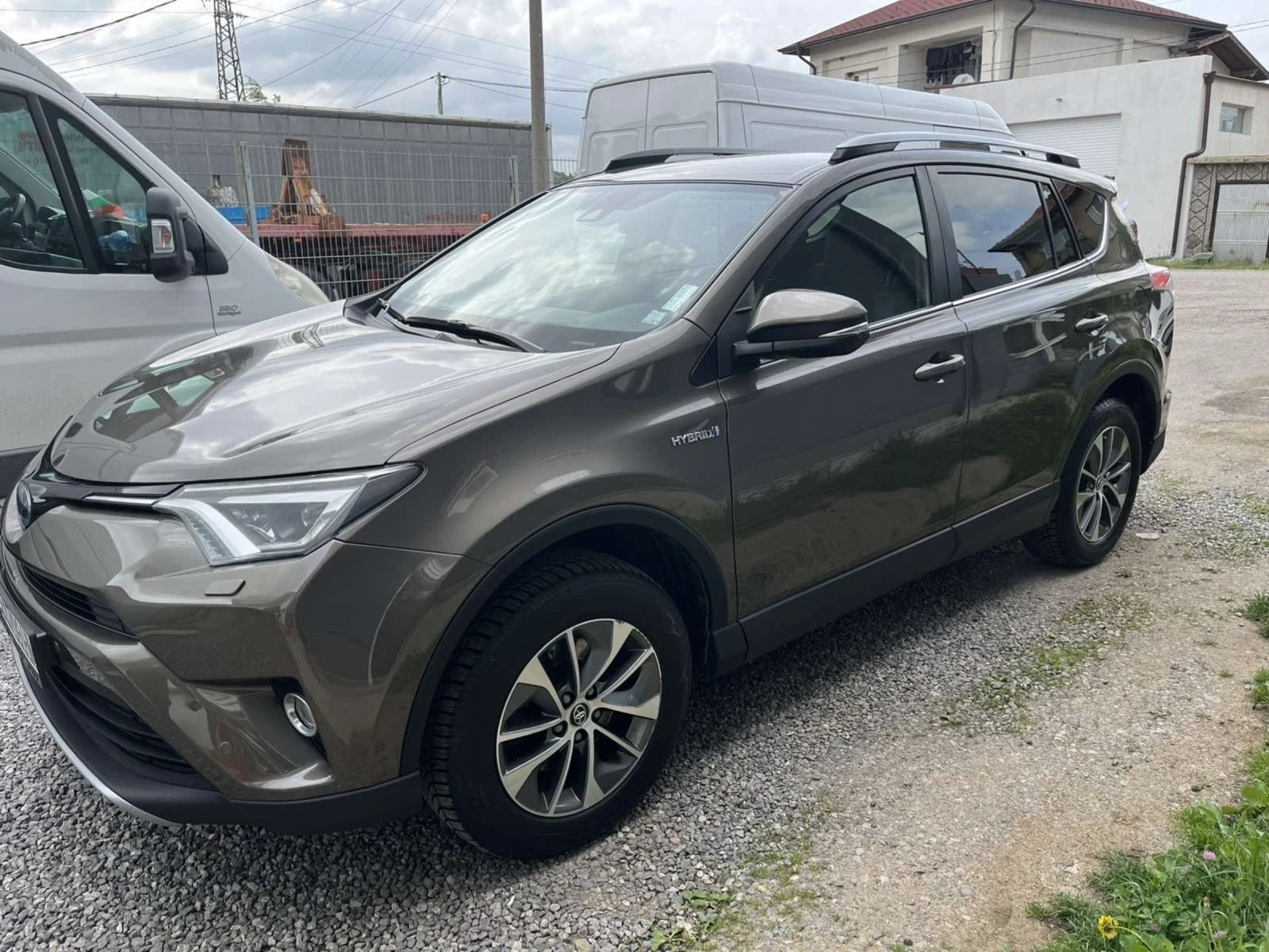 Toyota Rav4 Първи Собственик 2.5 Хибрид - изображение 3