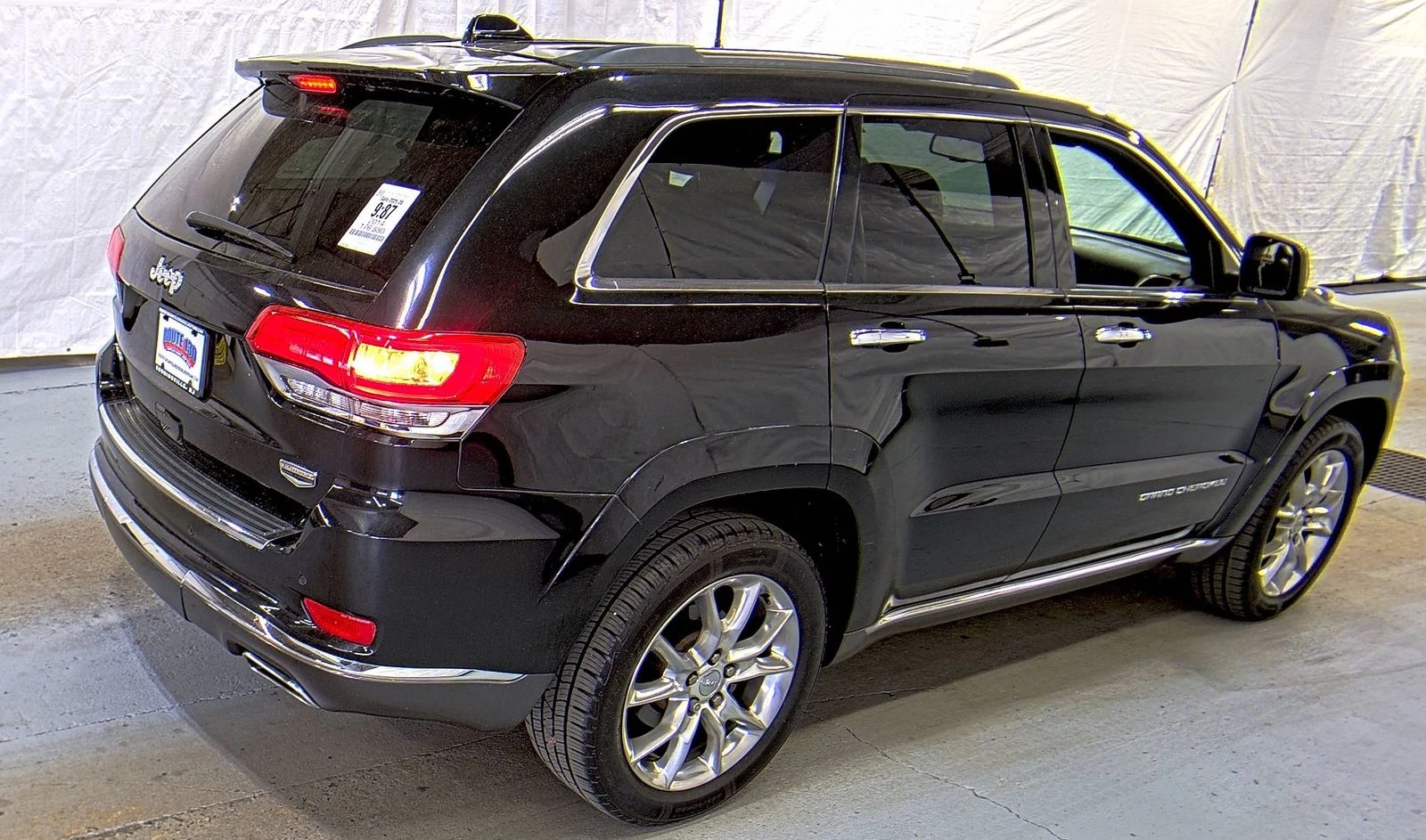 Jeep Grand cherokee SUMMIT* 8ZF* DIGITAL* ОБУДХ* ПАНО* ХАРМАН* ПОДГРЕВ - изображение 6