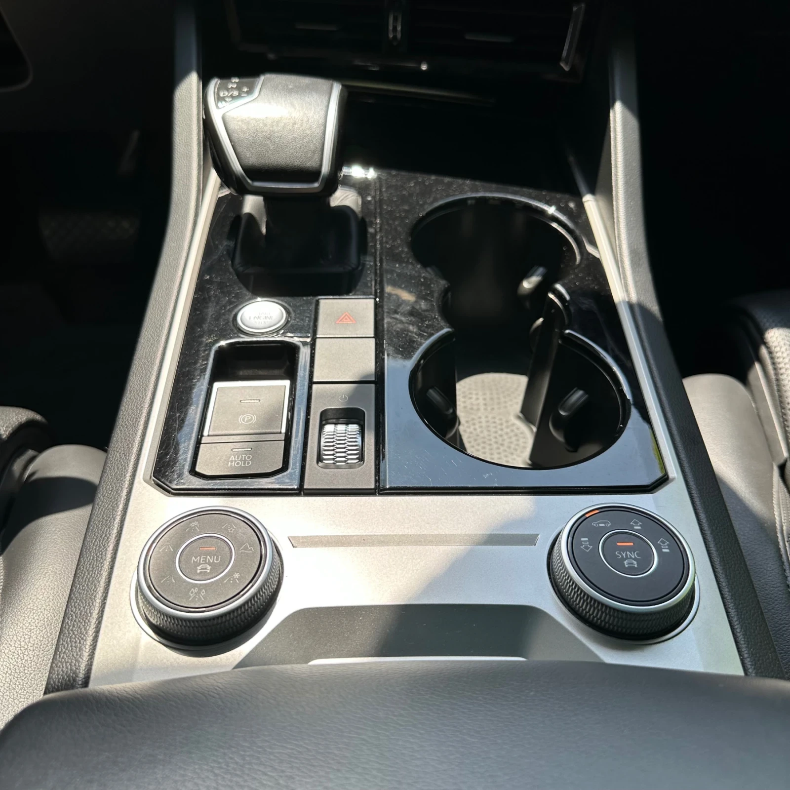 VW Touareg 3.0 TDI V6 286 .. | Mobile.bg   14