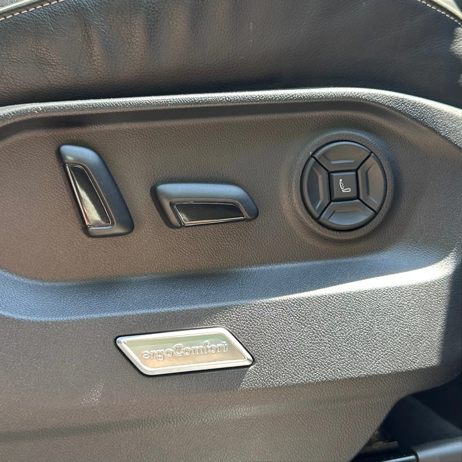 VW Touareg 3.0 TDI V6 286 .. | Mobile.bg   11