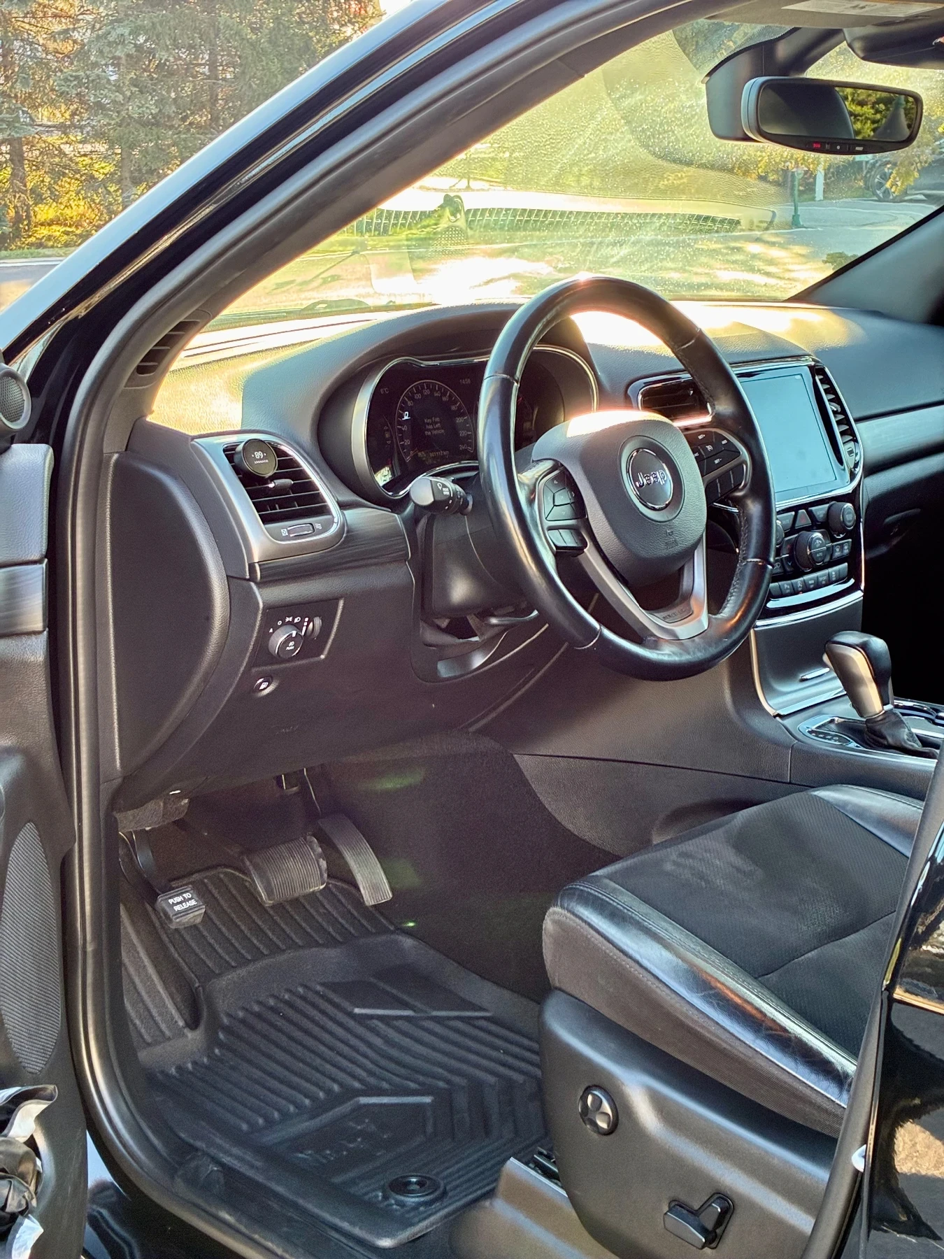 Jeep Grand cherokee LIMITED ALL BLACK - изображение 9