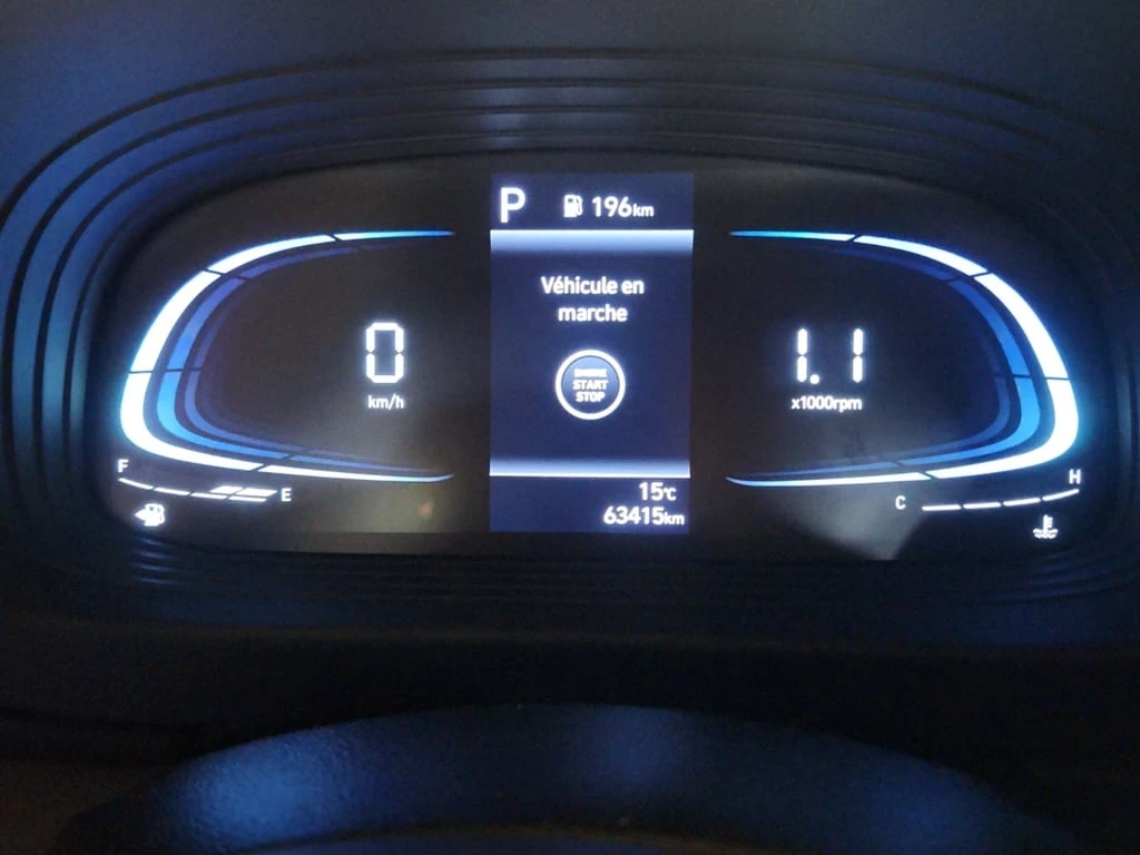 Hyundai Venue * PREFERRED * CARFAX * ЦЕНА ДО БГ - изображение 9