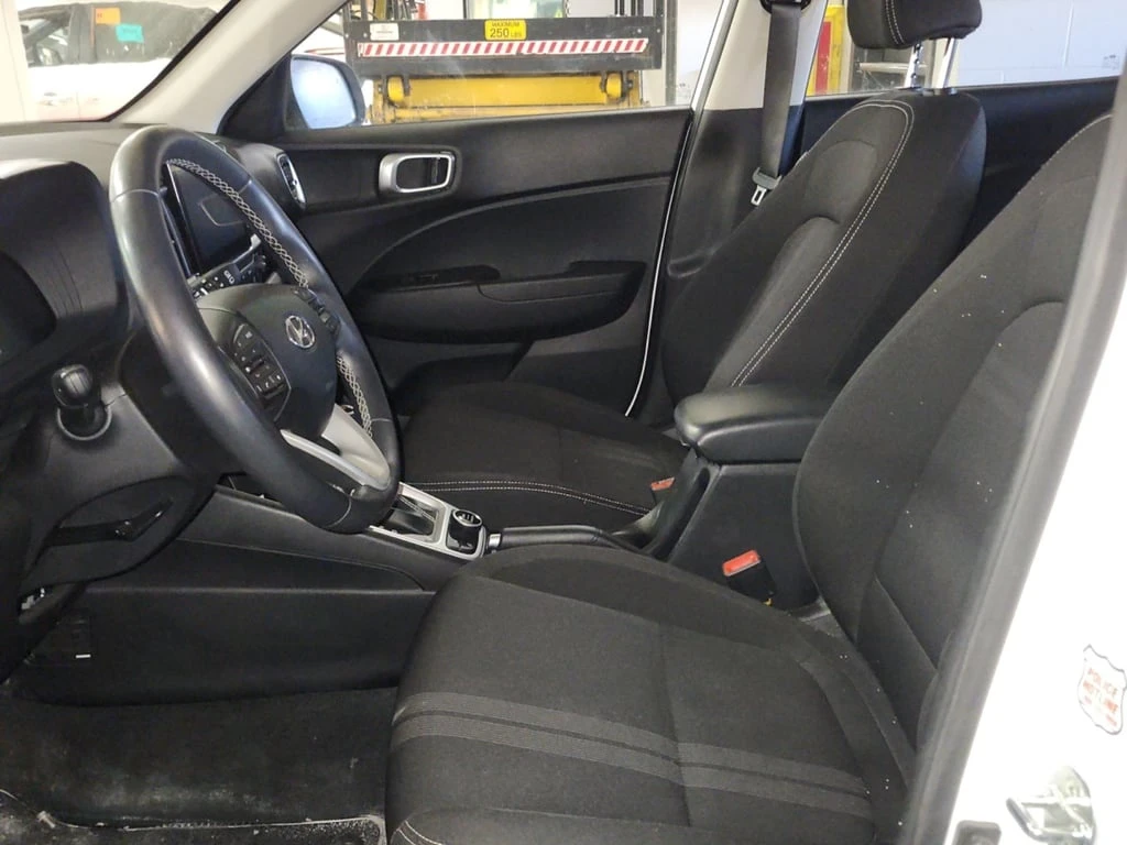 Hyundai Venue * PREFERRED * CARFAX * ЦЕНА ДО БГ - изображение 5