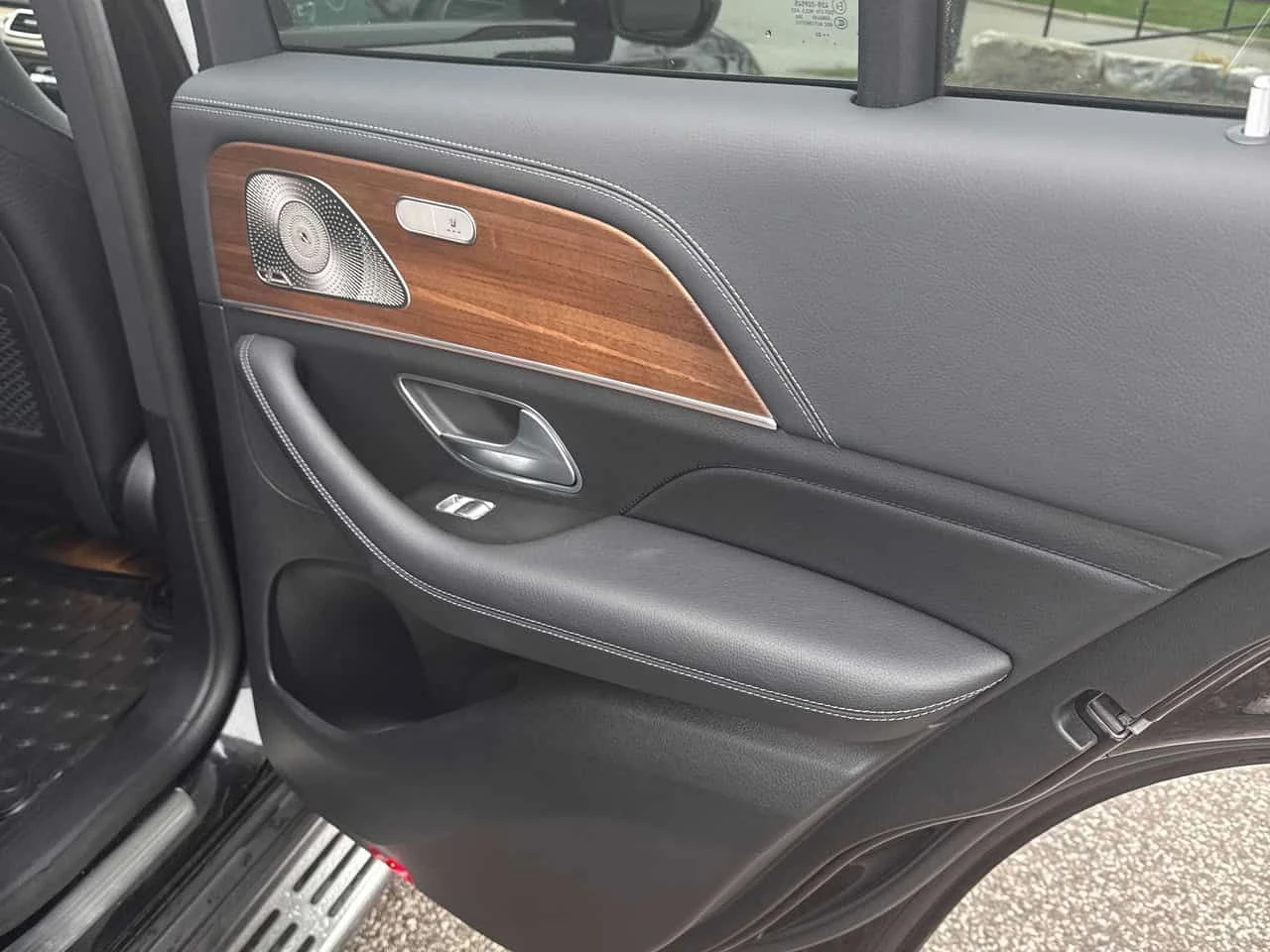 Mercedes-Benz GLE 450 COUPE/BURMESTER/ПАНОРАМА/360/ДИСТРОНИК, снимка 11 - Автомобили и джипове - 54348021