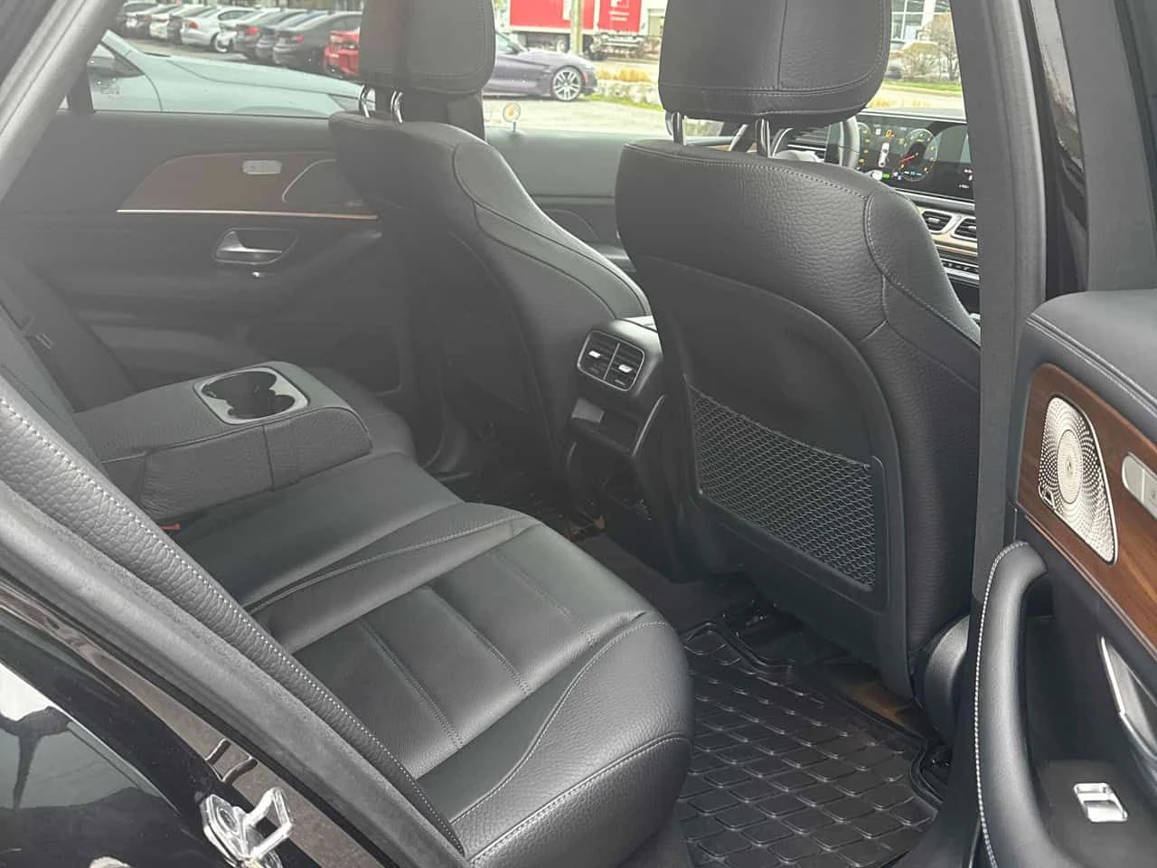 Mercedes-Benz GLE 450 COUPE/BURMESTER/ПАНОРАМА/360/ДИСТРОНИК, снимка 10 - Автомобили и джипове - 54348021