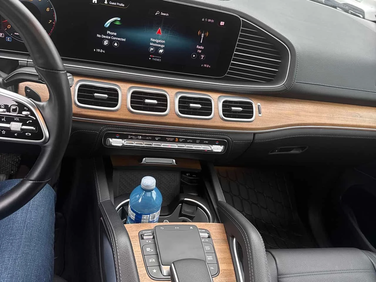 Mercedes-Benz GLE 450 COUPE/BURMESTER/ПАНОРАМА/360/ДИСТРОНИК, снимка 9 - Автомобили и джипове - 54348021
