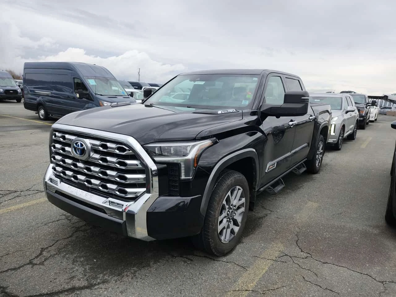 Toyota Tundra * Platinum Hybrid * ОБДУХВАНЕ * ПАНО * KEYLESS 