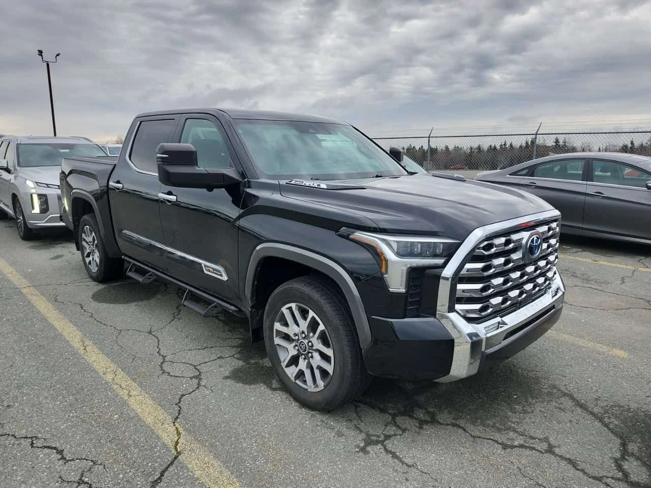 Toyota Tundra * Platinum Hybrid * ОБДУХВАНЕ * ПАНО * KEYLESS , снимка 6 - Автомобили и джипове - 54556884