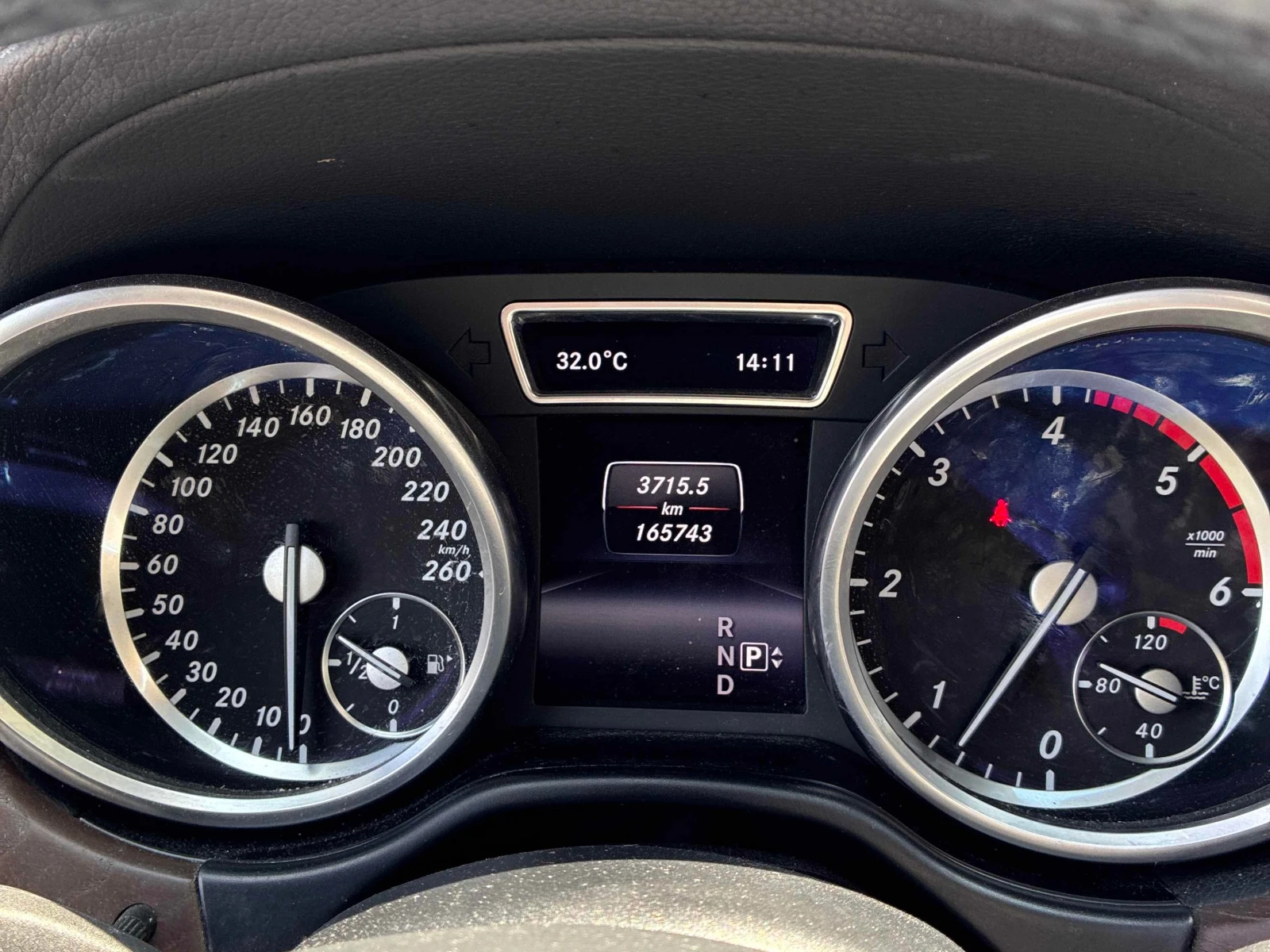 Mercedes-Benz GL 350 D AMG * 7 МЕСТА * KАМЕРА * СЕРВИЗНА ИСТОРИЯ * , снимка 7 - Автомобили и джипове - 55199255