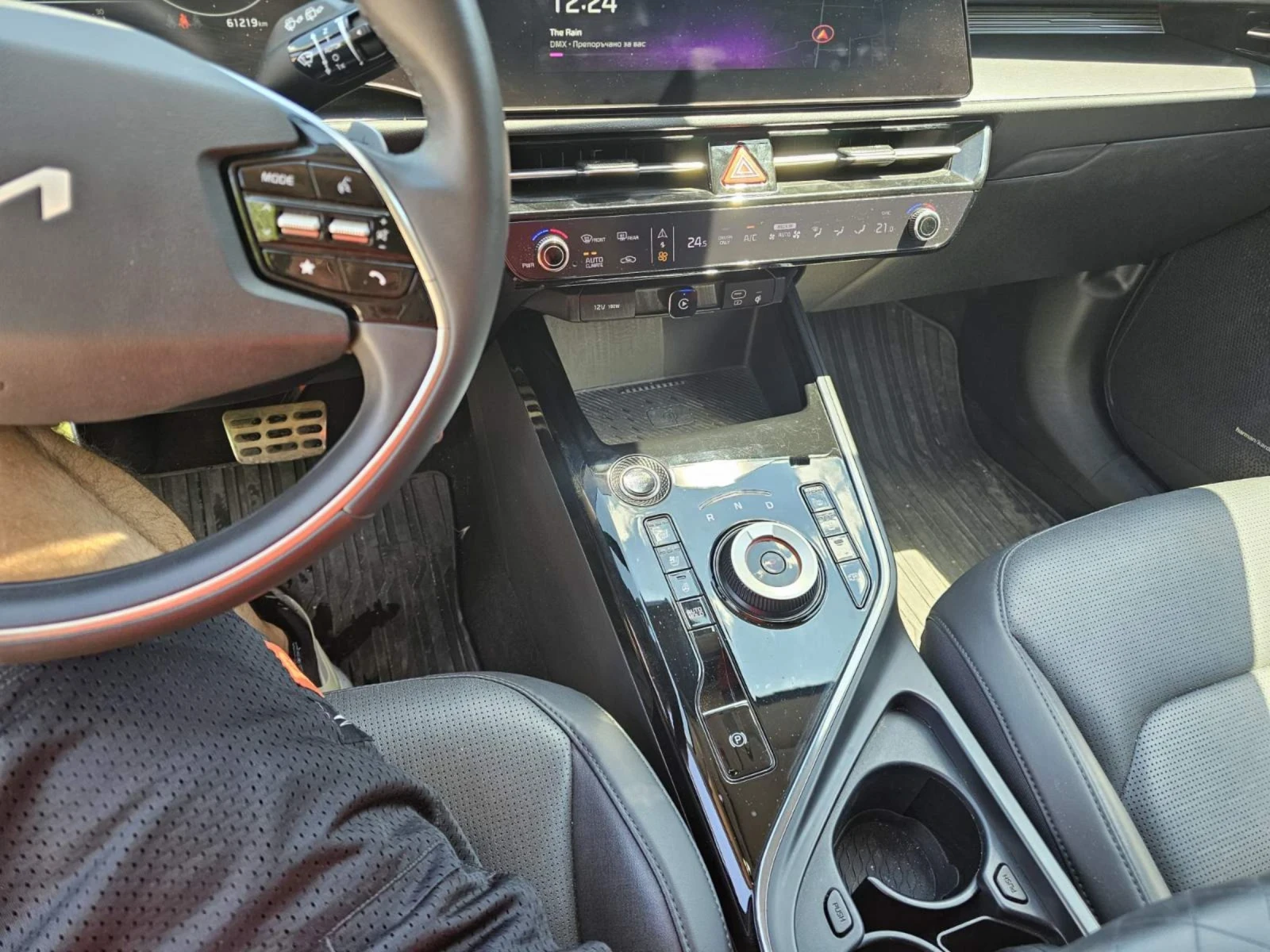 Kia Niro Limited , снимка 12 - Автомобили и джипове - 55324440