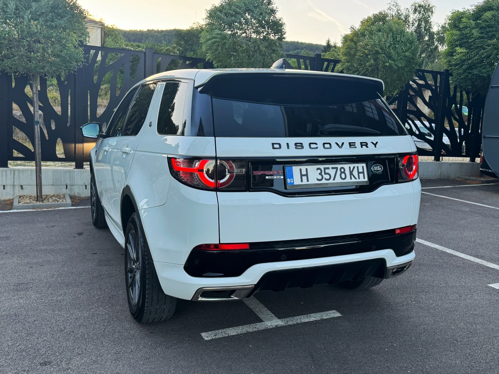 Land Rover Discovery Sport, снимка 3 - Автомобили и джипове - 56014882
