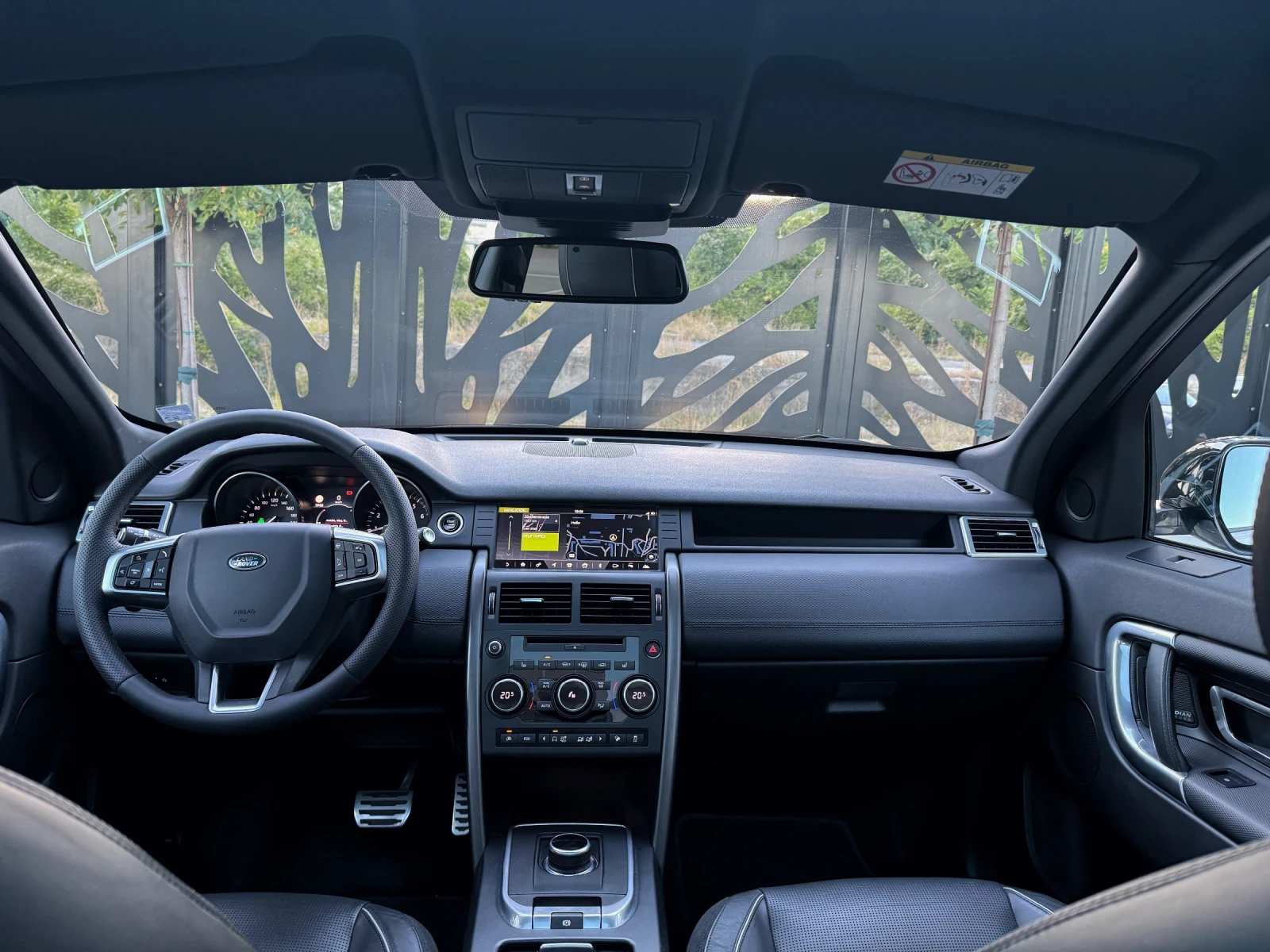 Land Rover Discovery Sport, снимка 9 - Автомобили и джипове - 56014882
