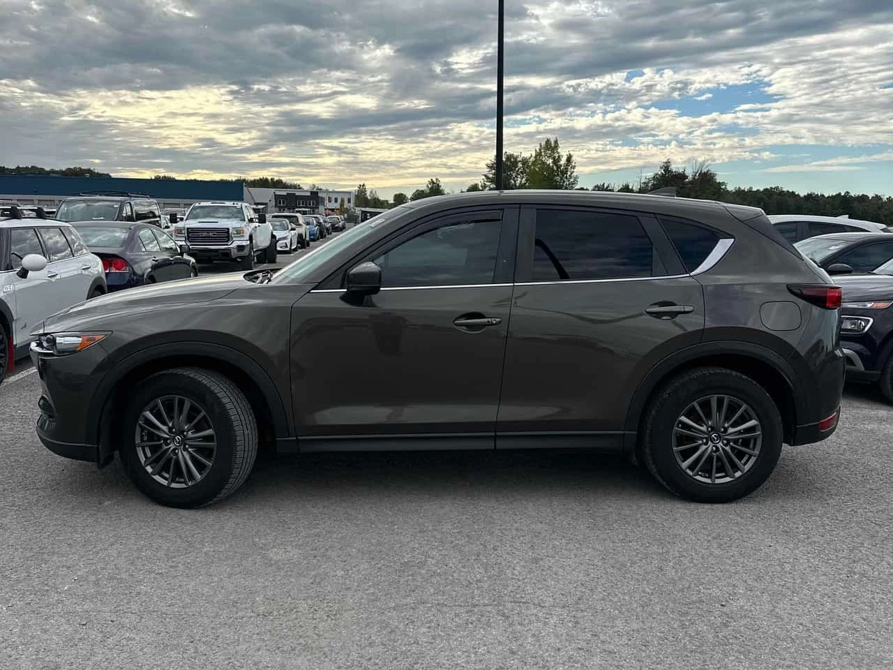 Mazda CX-5 * GS * АВТОКРЕДИТ * ГЛАВНО ПРЕДСТАВИТЕЛСТВО, снимка 3 - Автомобили и джипове - 56213219
