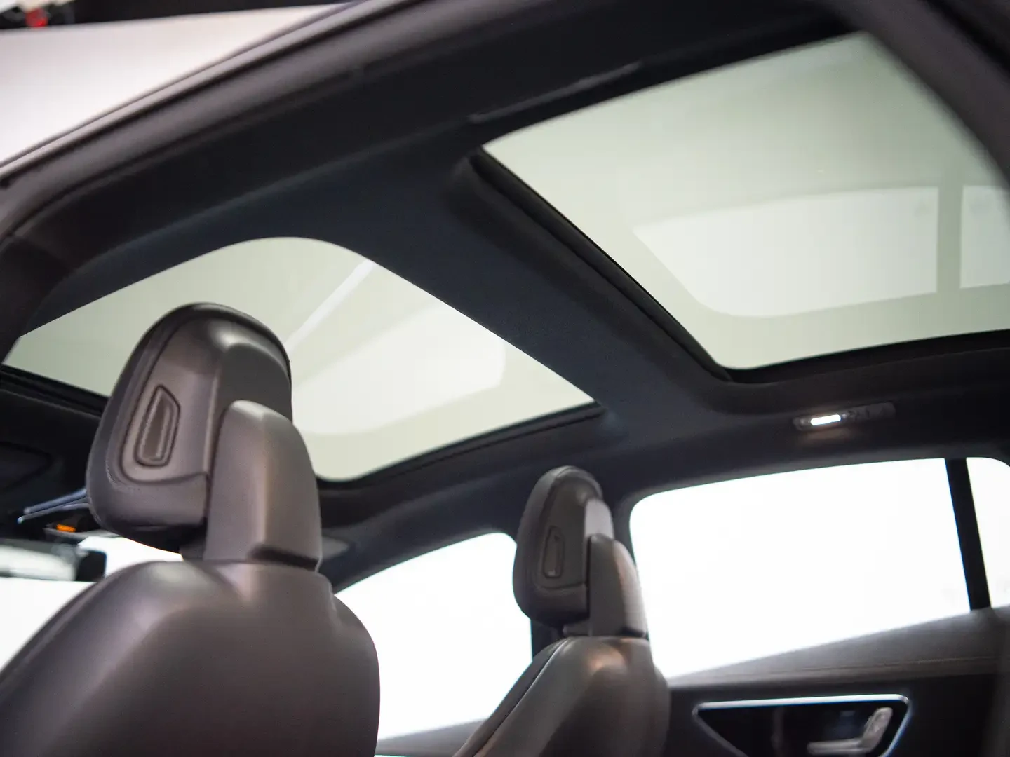 Mercedes-Benz EQE 350 | EXCLUSIVE PKG | PANO | Mobile.bg � ����������� 13