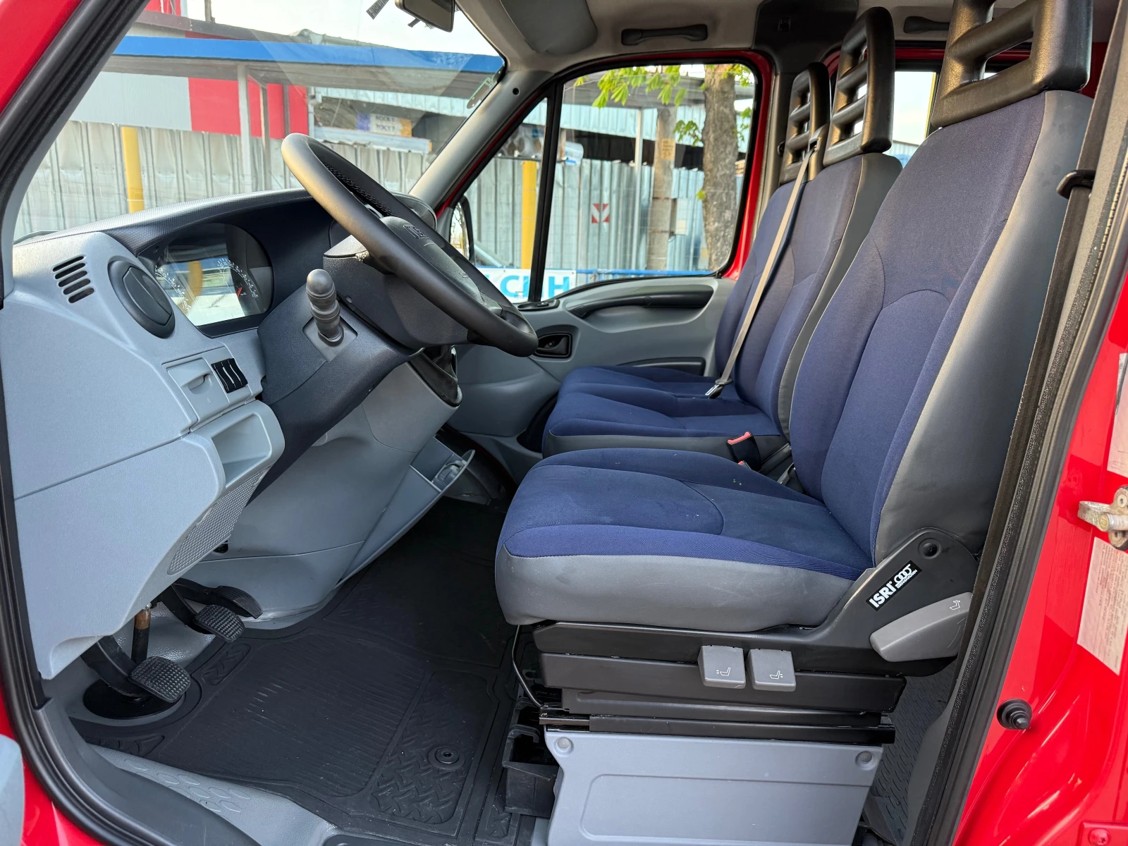 Iveco Daily 3.5t 7 МЕСТА - изображение 8