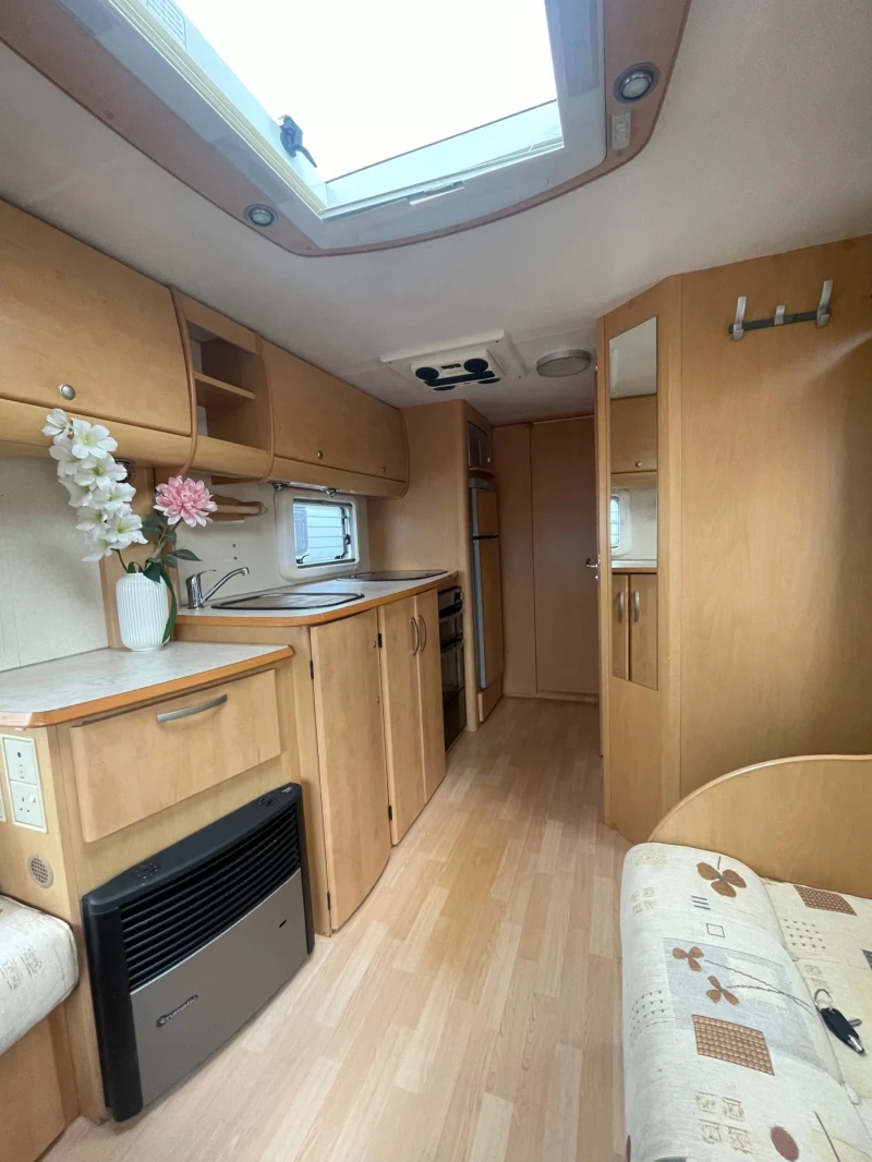 Каравана Bailey Senator , снимка 9 - Каравани и кемпери - 52488064