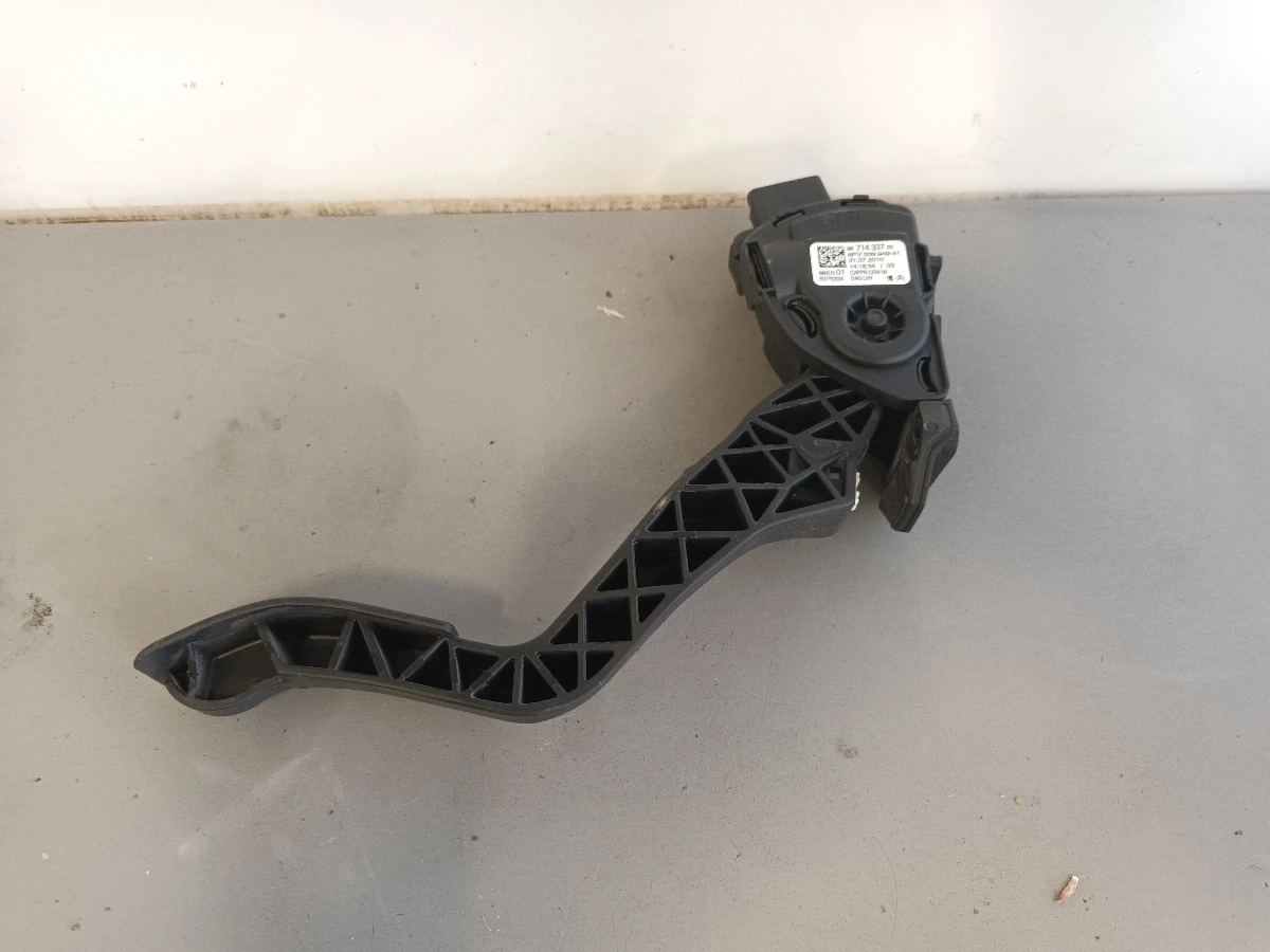 �� ����� ��� ������� �3 1.4 ��� | Mobile.bg � ����������� 1