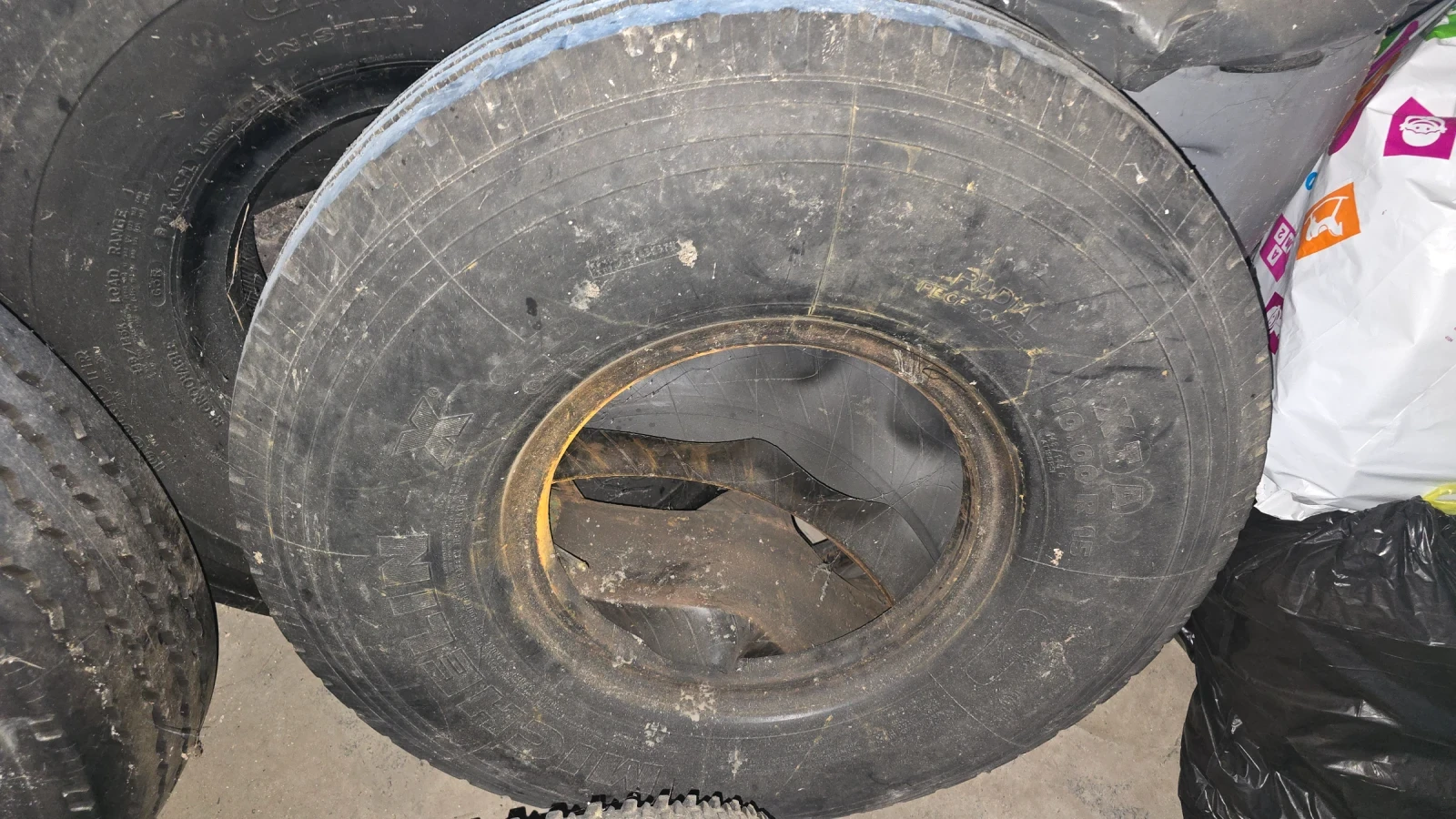 ���� 200/25R15 | Mobile.bg � ����������� 6