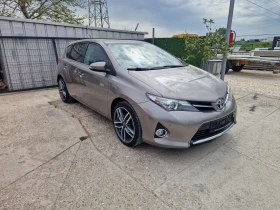 Toyota Auris 1.6, снимка 1
